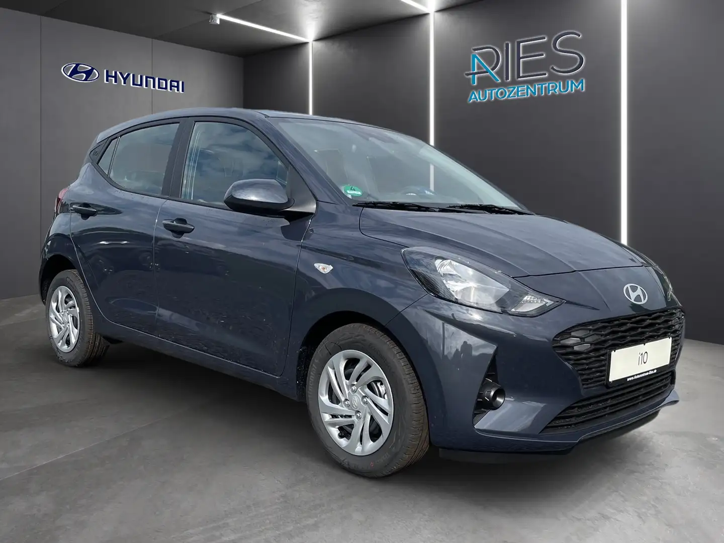 Hyundai i10 1.0 Select Navi*Kam.*PDC*DynLicht*FLA*SpurH Grigio - 2