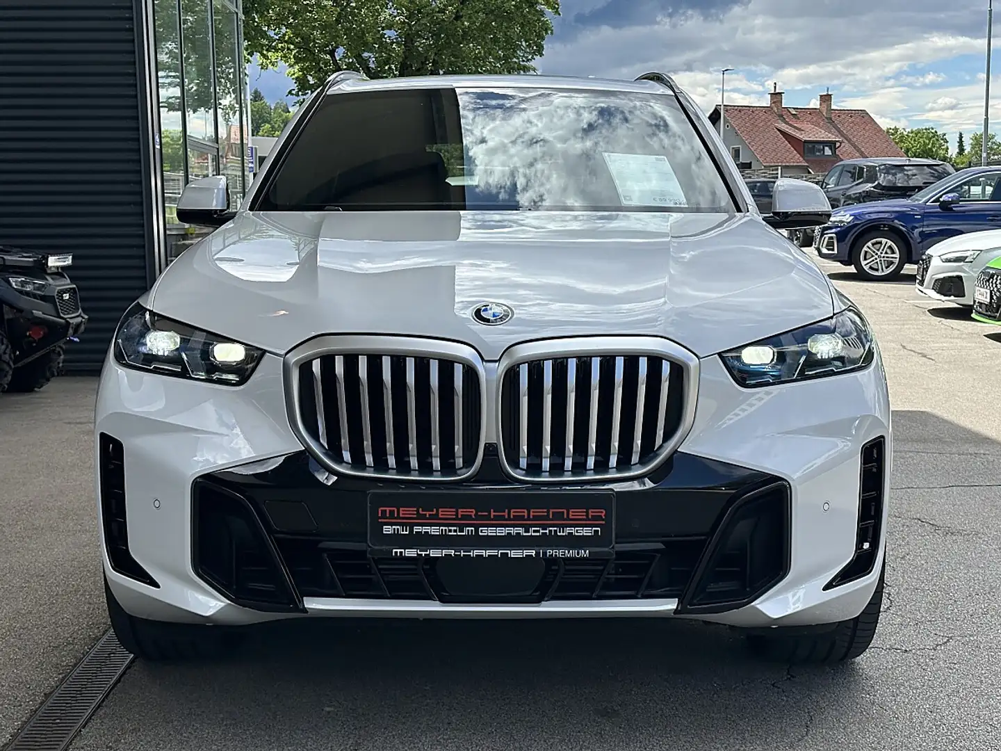 BMW X5 xDrive30d MHEV 48V Aut. M-Paket, Sitzheizung vo... Weiß - 2
