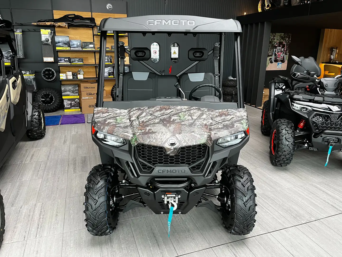CFMOTO UForce 600 Grijs - 2