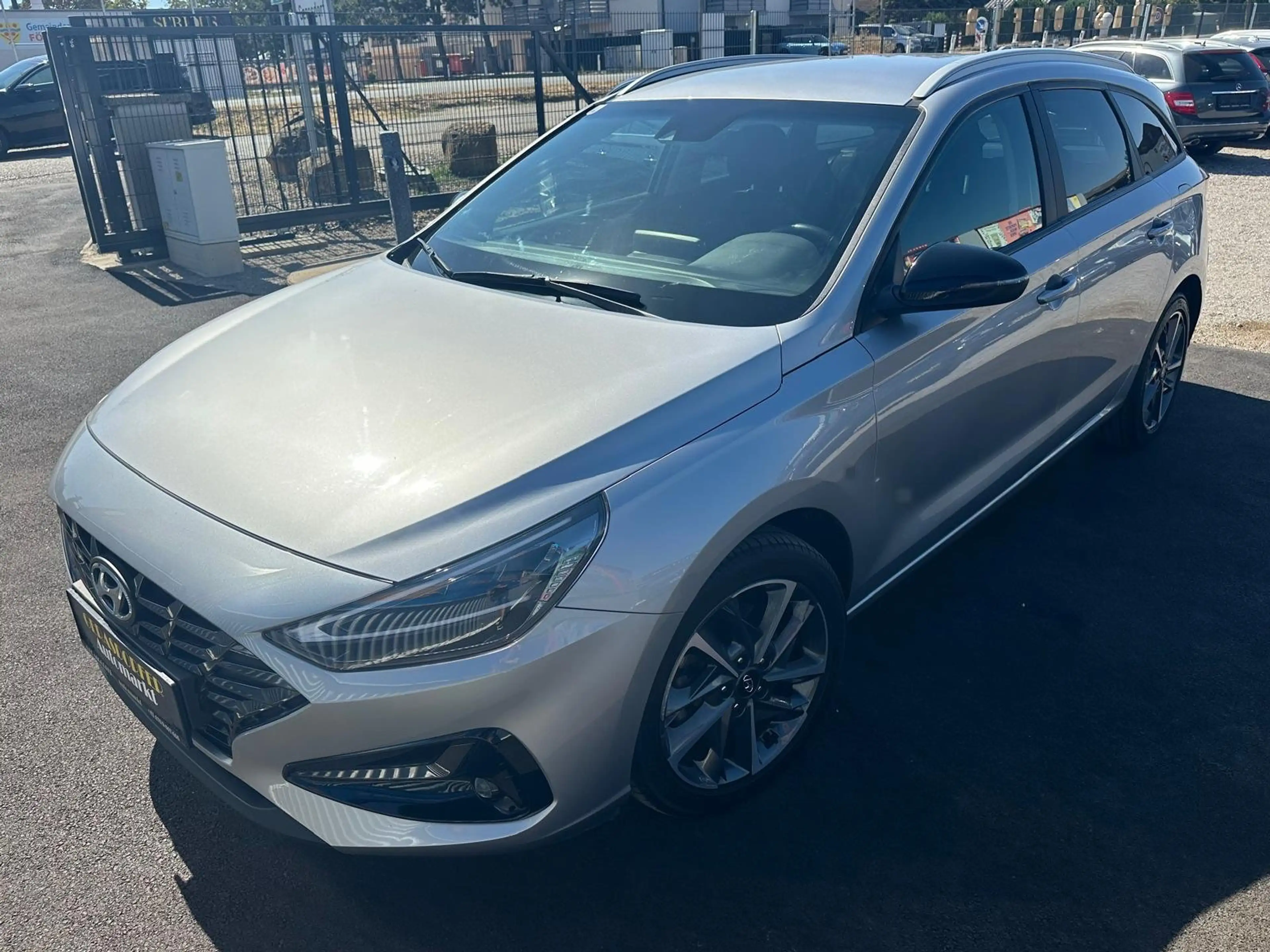 Hyundai i30 i30 CW 1,6 CRDi Feel Good **Finanzierung** — photo 4