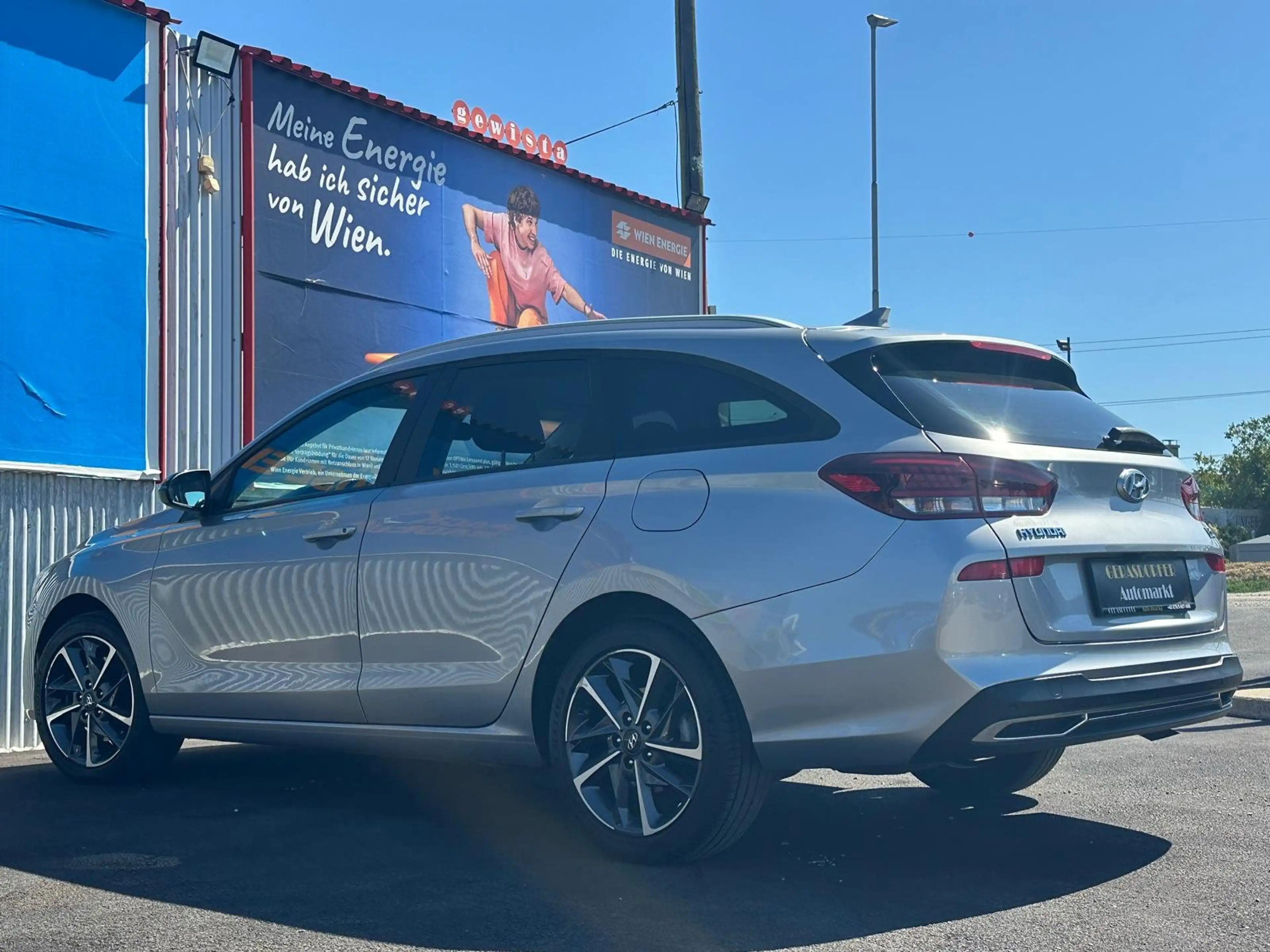 Hyundai i30 i30 CW 1,6 CRDi Feel Good **Finanzierung** — photo 6