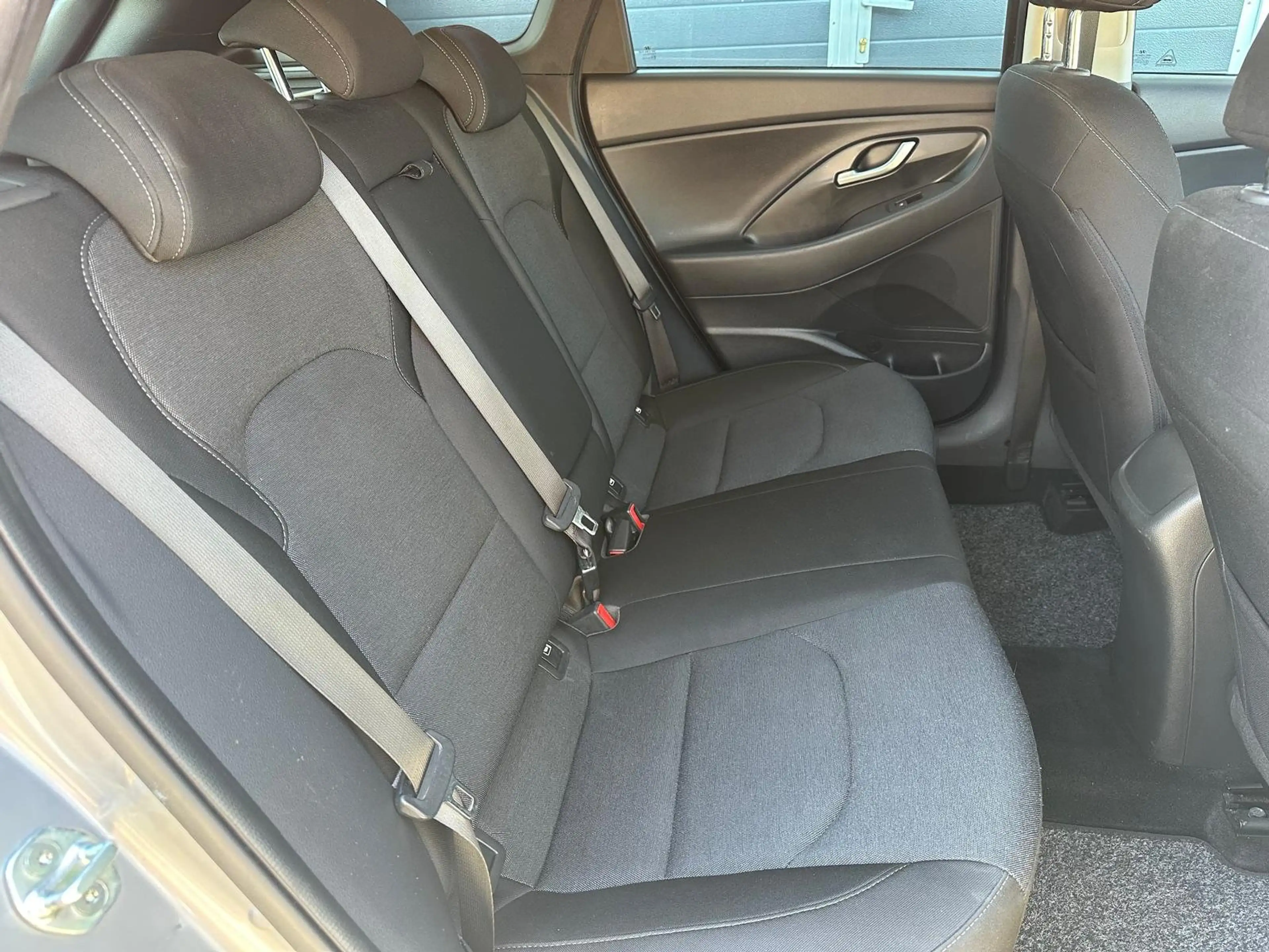 Hyundai i30 i30 CW 1,6 CRDi Feel Good **Finanzierung** — photo 10