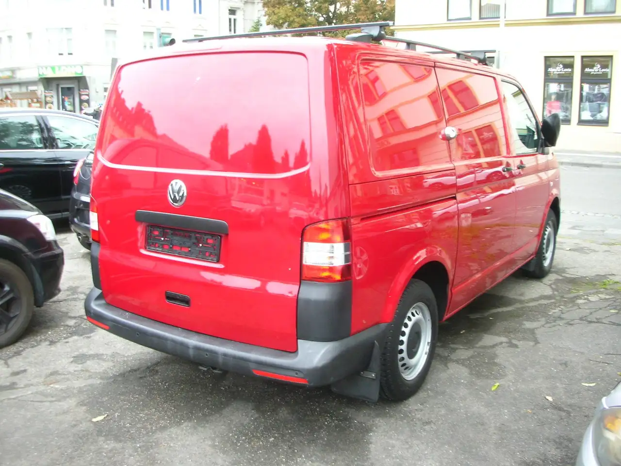VOLKSWAGEN T5 TRANSPORTER 2.0 TDI 84CH - BVM - TVA DEDUCTIBLE - 123.000 KMS