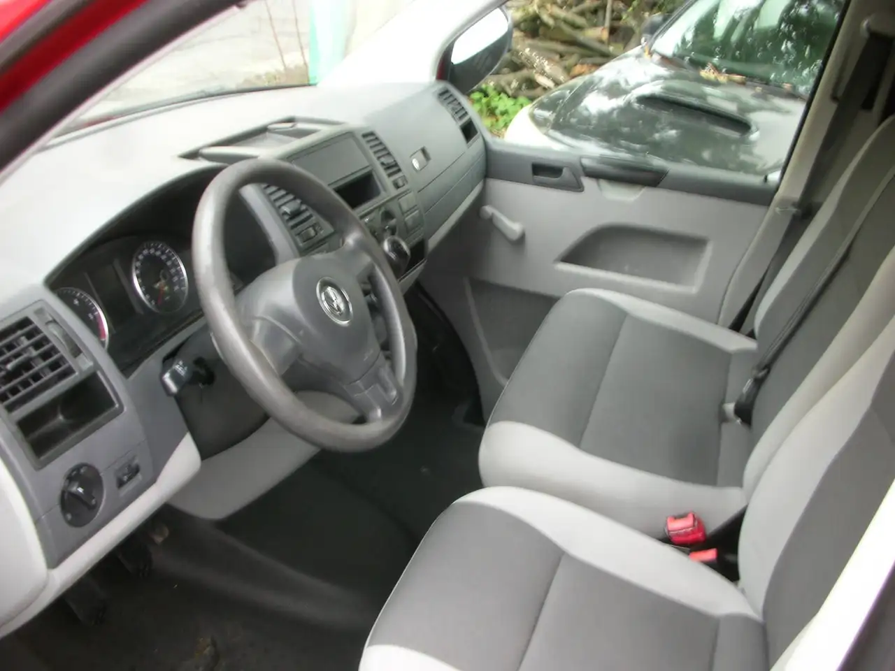 VOLKSWAGEN T5 TRANSPORTER 2.0 TDI 84CH - BVM - TVA DEDUCTIBLE - 123.000 KMS