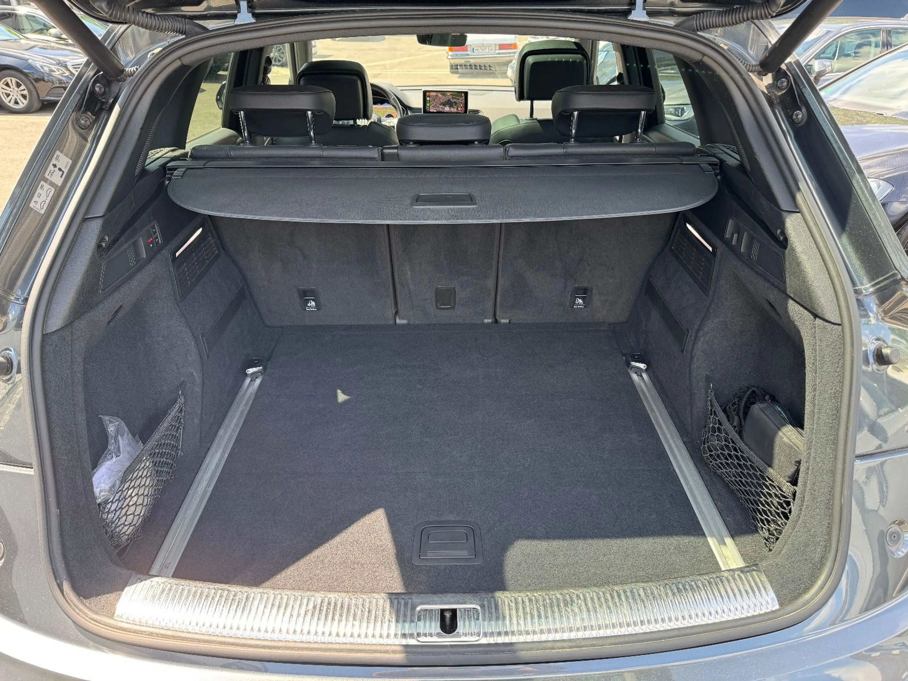 Audi SQ5 4x4 Matrix VC ACC AHK Spur Pano B&O Stdhzg — photo 14