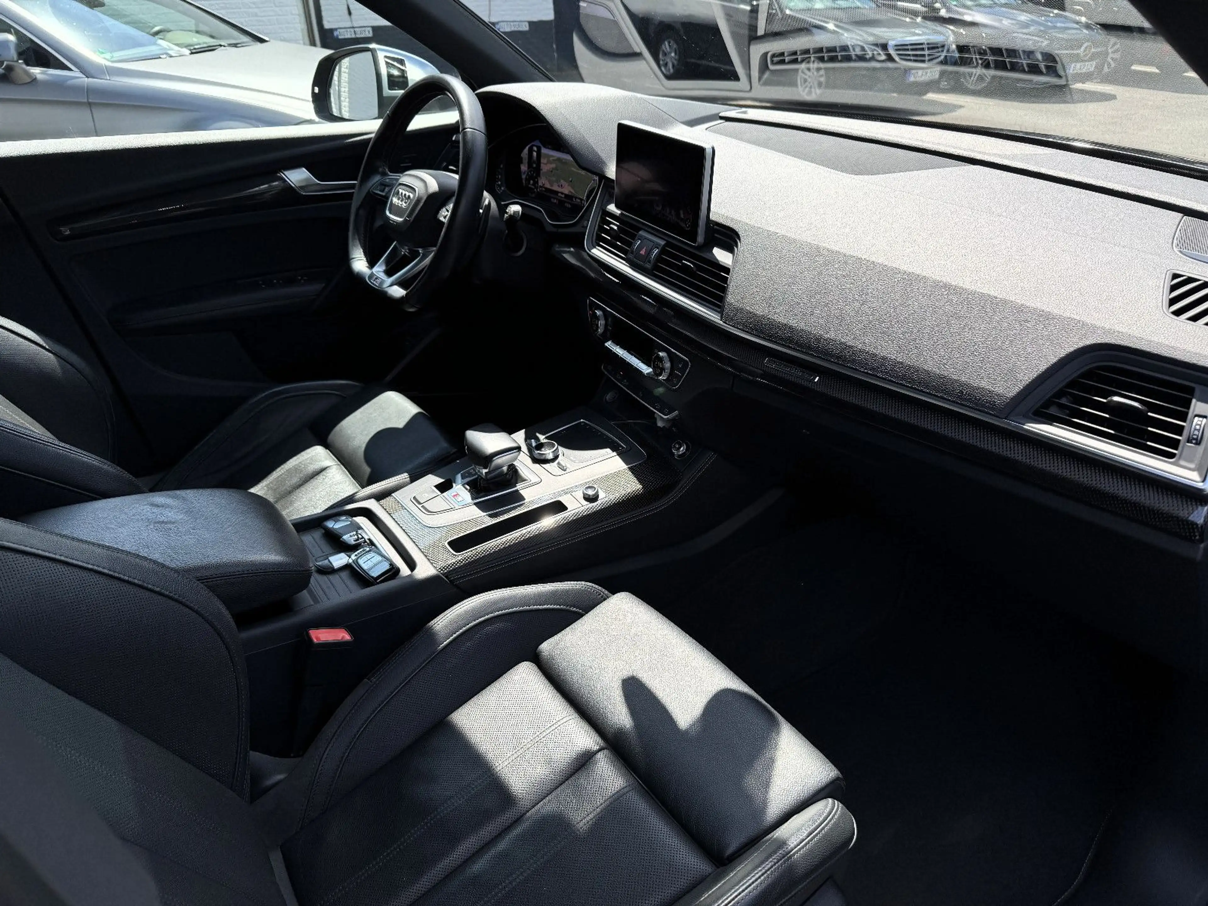 Audi SQ5 4x4 Matrix VC ACC AHK Spur Pano B&O Stdhzg — photo 9