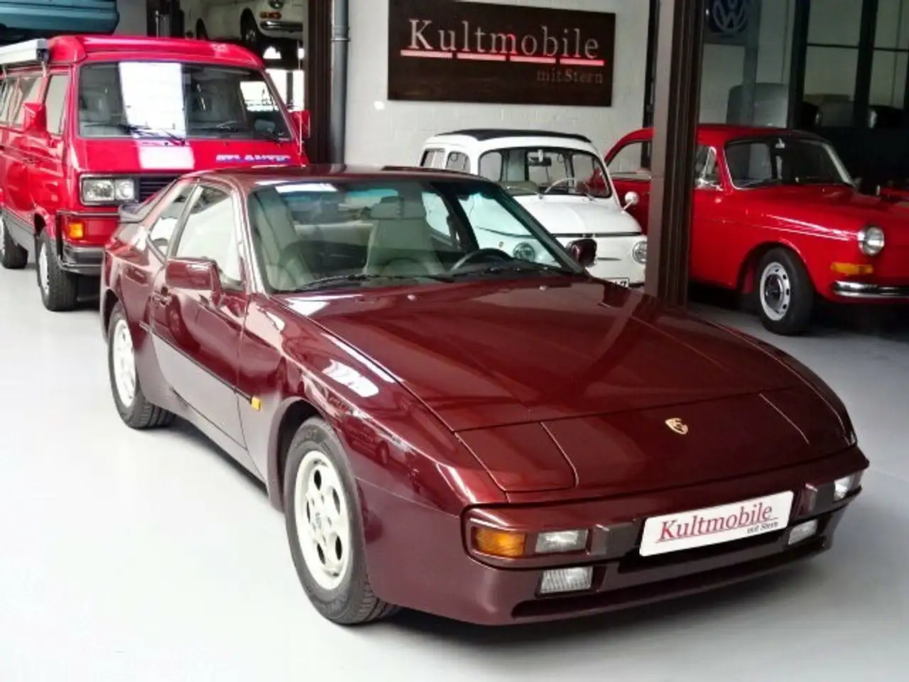 Porsche 944