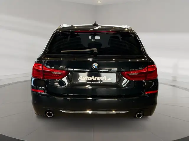 BMW 5 Series view 5
