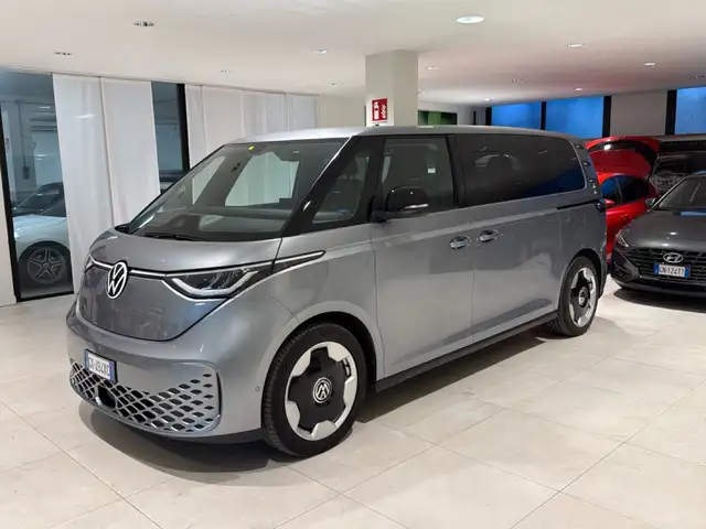 Volkswagen ID. Buzz Pro Lungo 6 Posti MY25 89Kw\h Porte Elettriche 20”