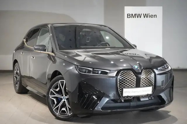 BMW iX xDrive50