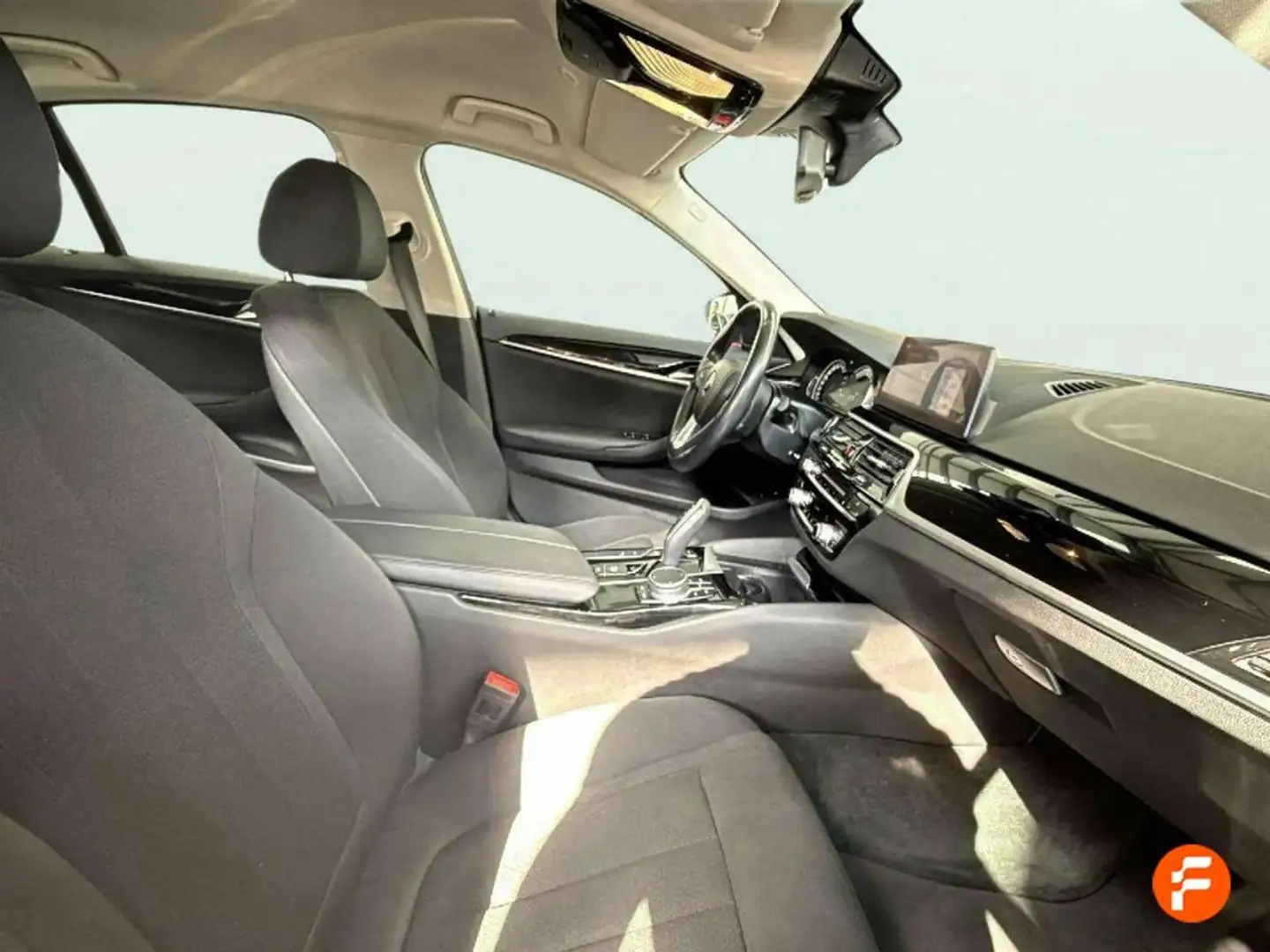 BMW 530 530e Amarillo - 1