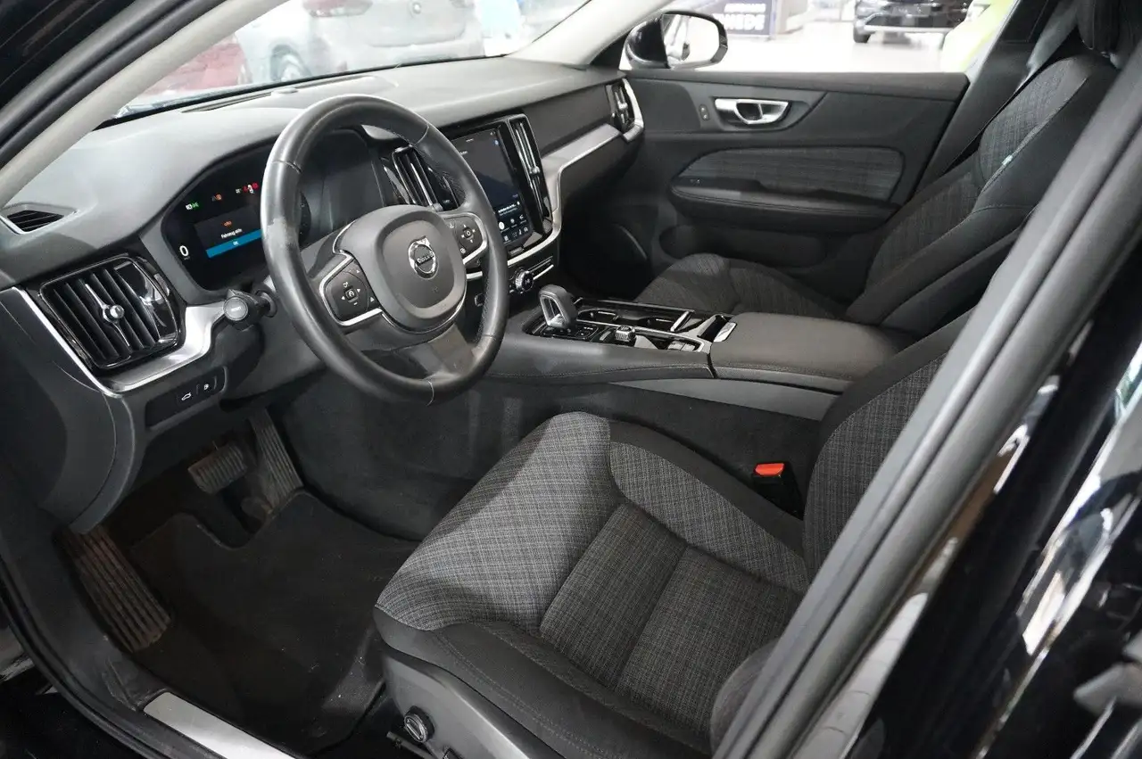 Volvo V60 Kombi T6 PHEV HYBRID AWD NAVI/LED/KAMERA/DAB, миниатюра 16