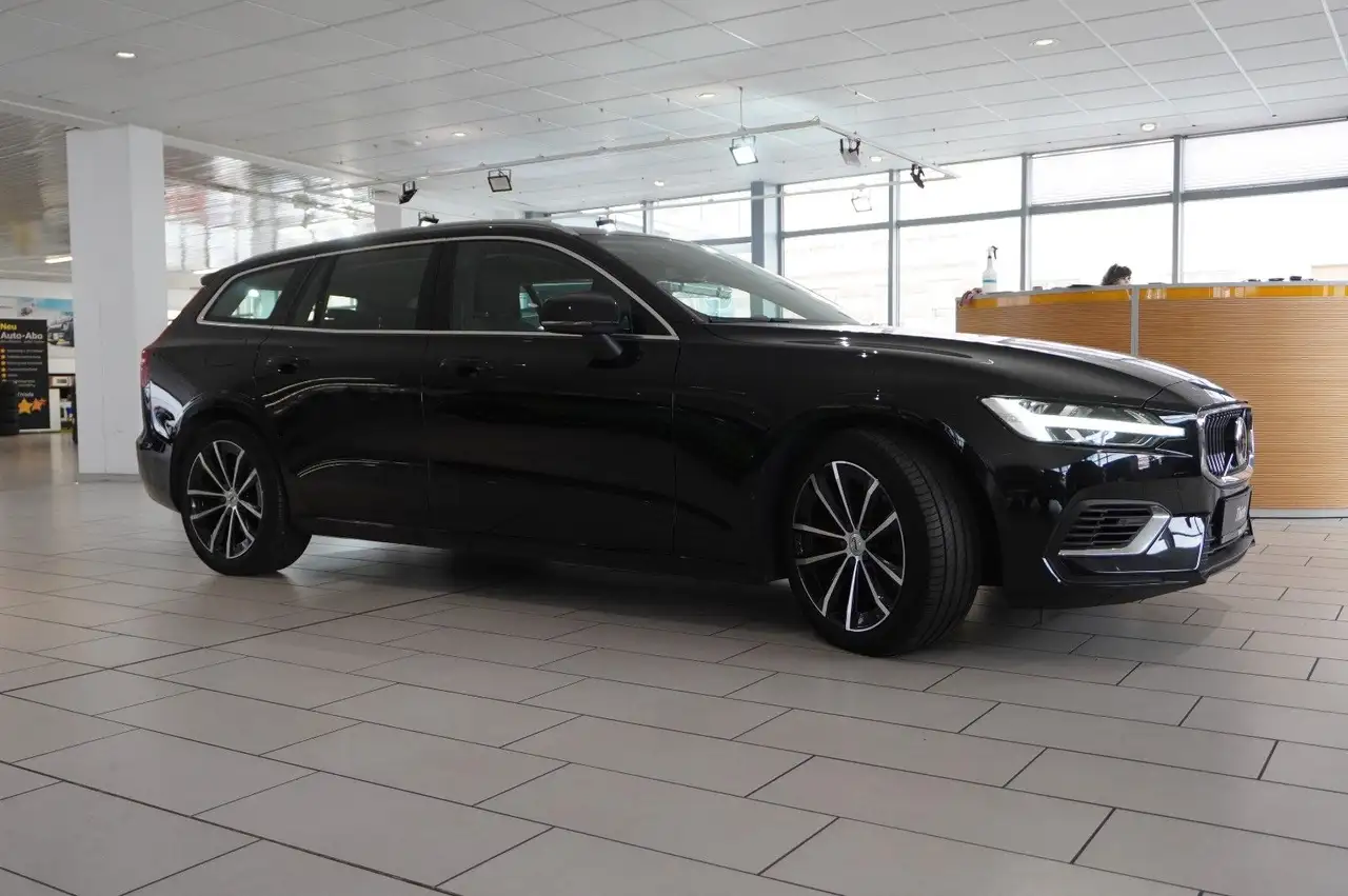 Volvo V60 Kombi T6 PHEV HYBRID AWD NAVI/LED/KAMERA/DAB, миниатюра 6