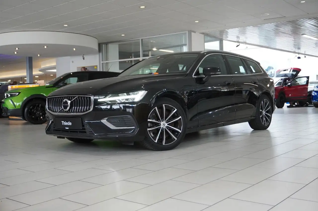 Volvo V60 Kombi T6 PHEV HYBRID AWD NAVI/LED/KAMERA/DAB, миниатюра 3