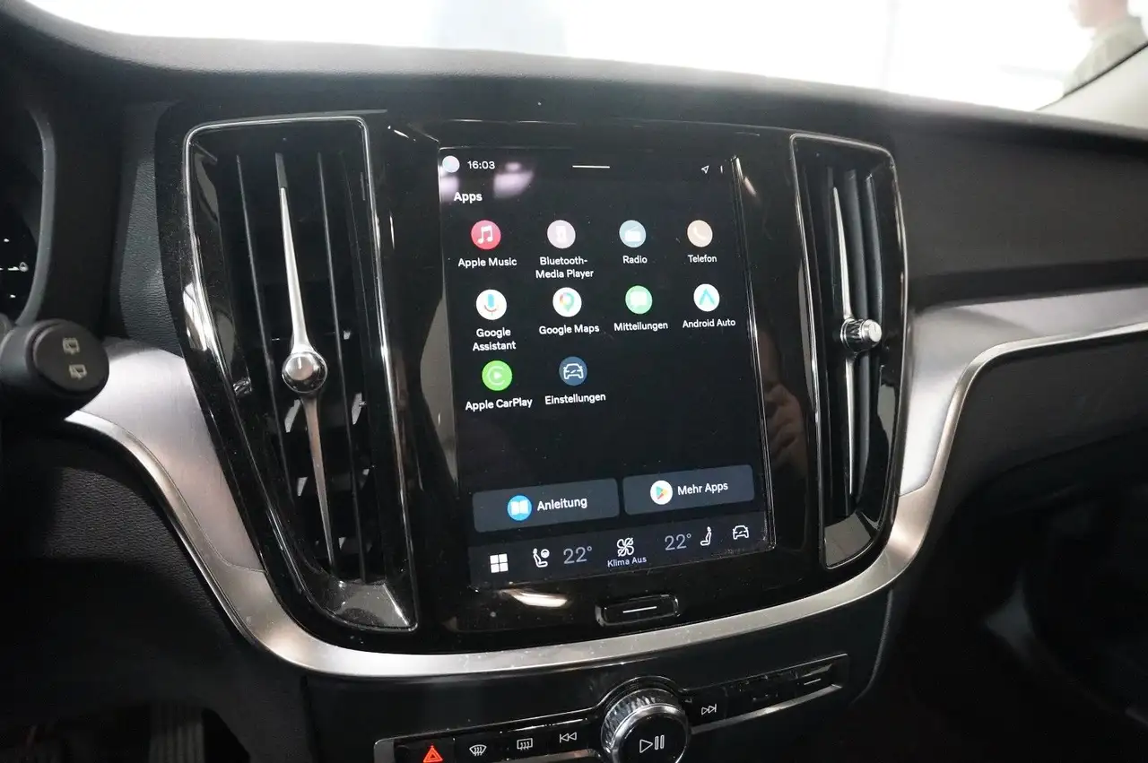 Volvo V60 Kombi T6 PHEV HYBRID AWD NAVI/LED/KAMERA/DAB, миниатюра 30