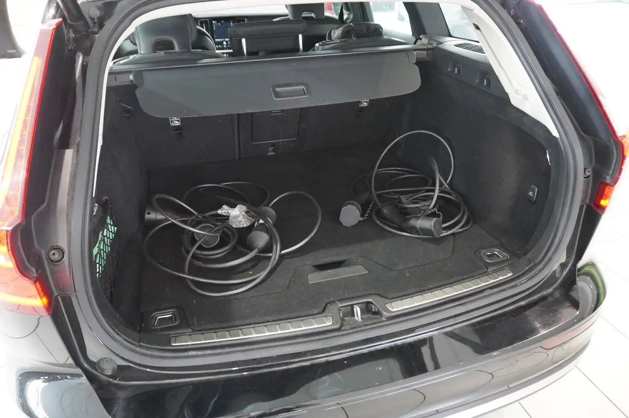 Volvo V60 Kombi T6 PHEV HYBRID AWD NAVI/LED/KAMERA/DAB, миниатюра 13