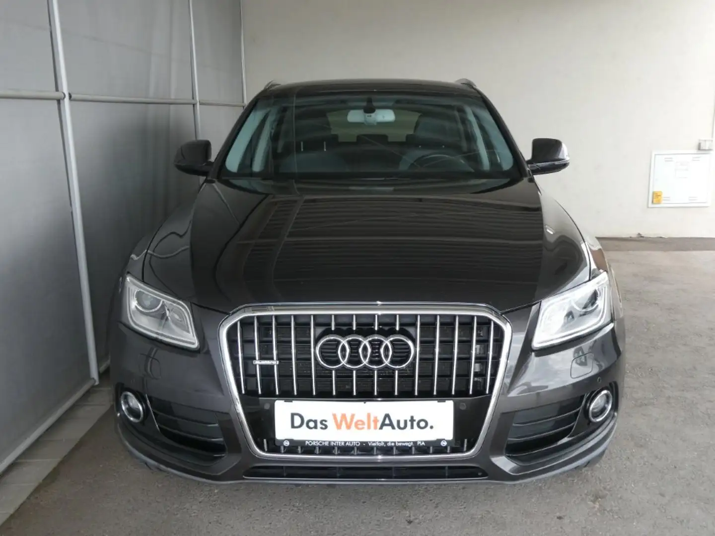Audi Q5 2.0 TDI quattro intense Grau - 2