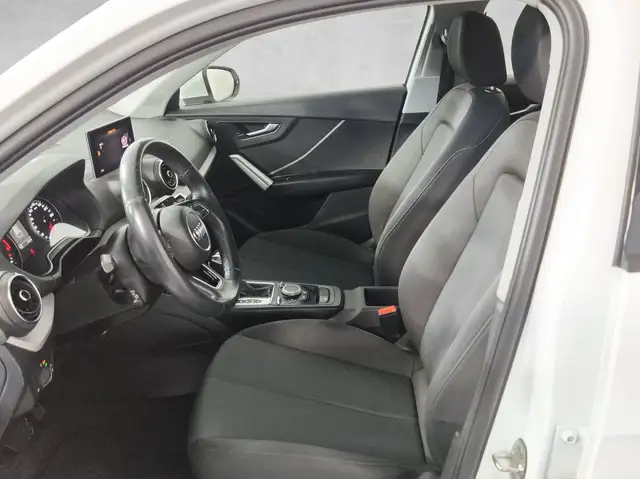 Audi Q2 view 7