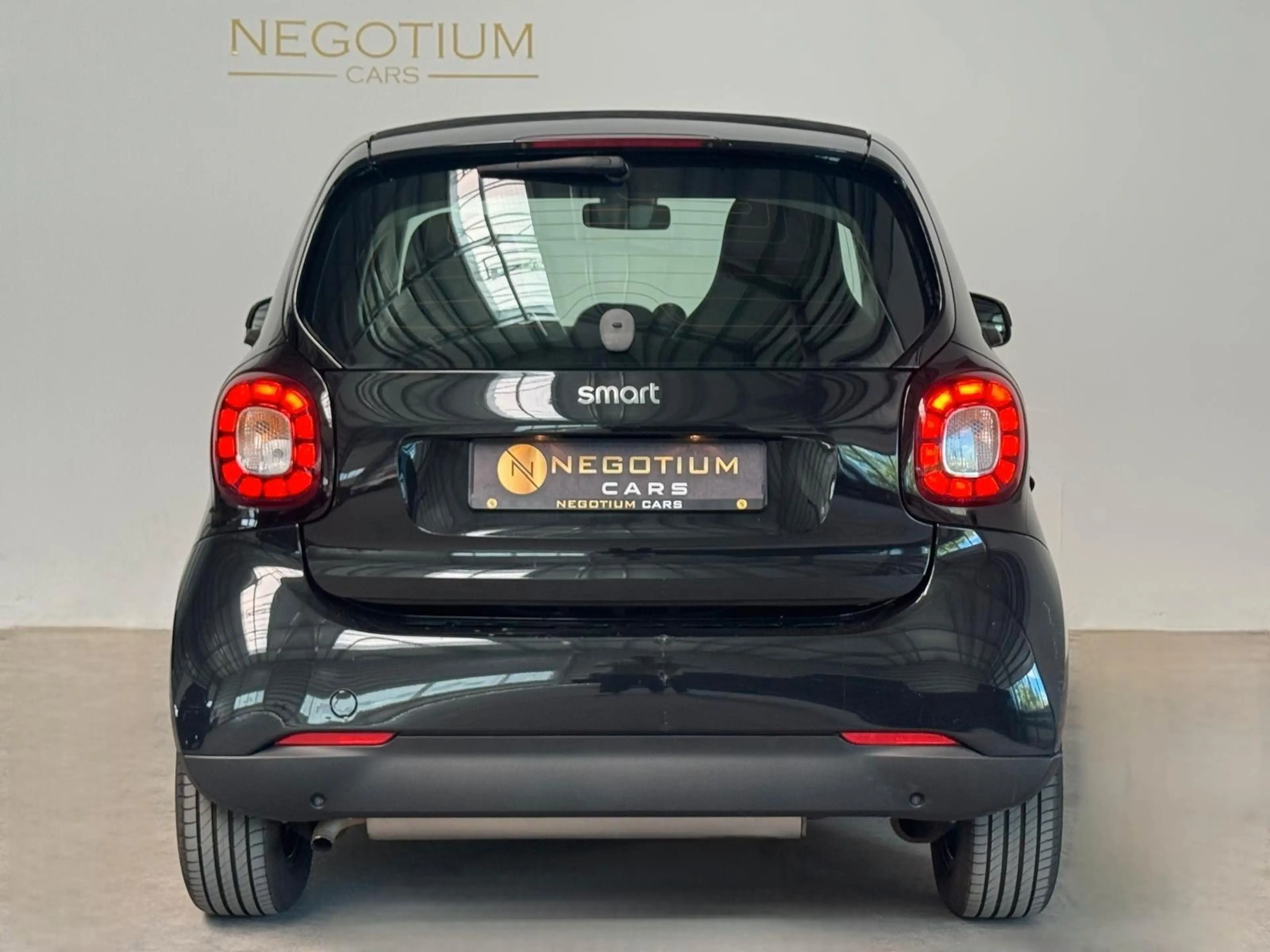 smart forTwo coupe  PRIME LED NAVI AUT. SHZ TEMPO 90PS — photo 6