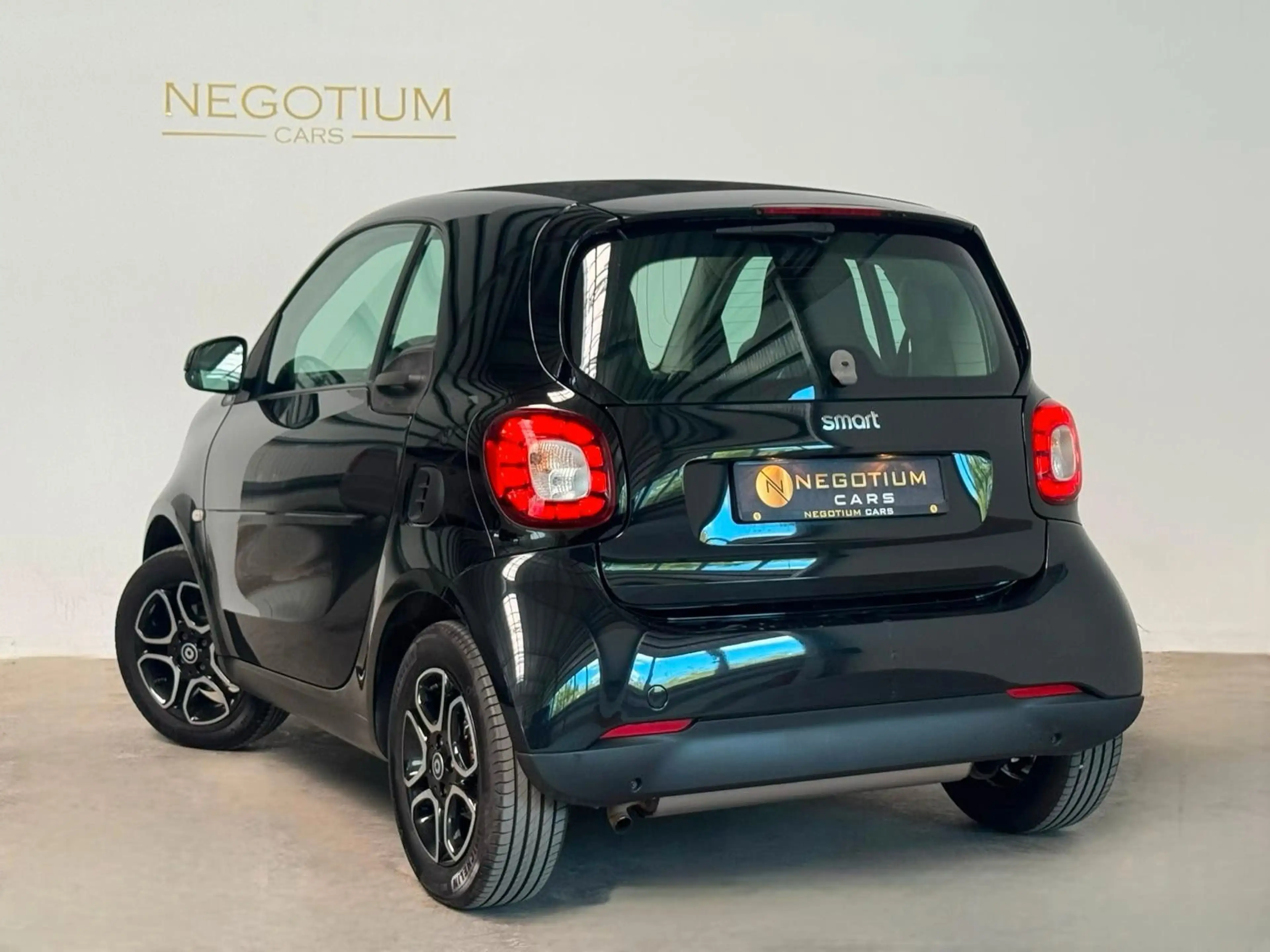 smart forTwo coupe  PRIME LED NAVI AUT. SHZ TEMPO 90PS — photo 5
