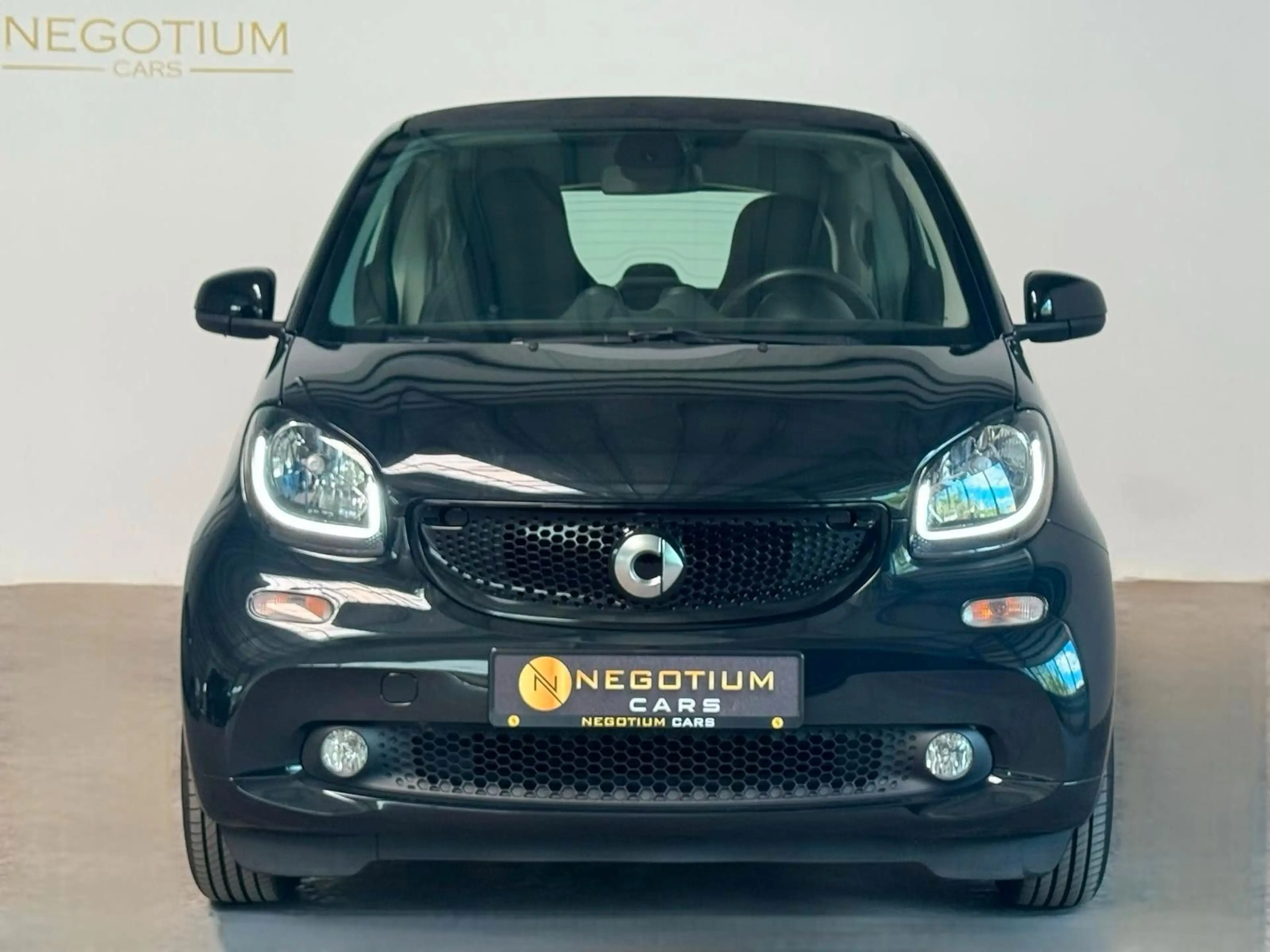 smart forTwo coupe  PRIME LED NAVI AUT. SHZ TEMPO 90PS — photo 2
