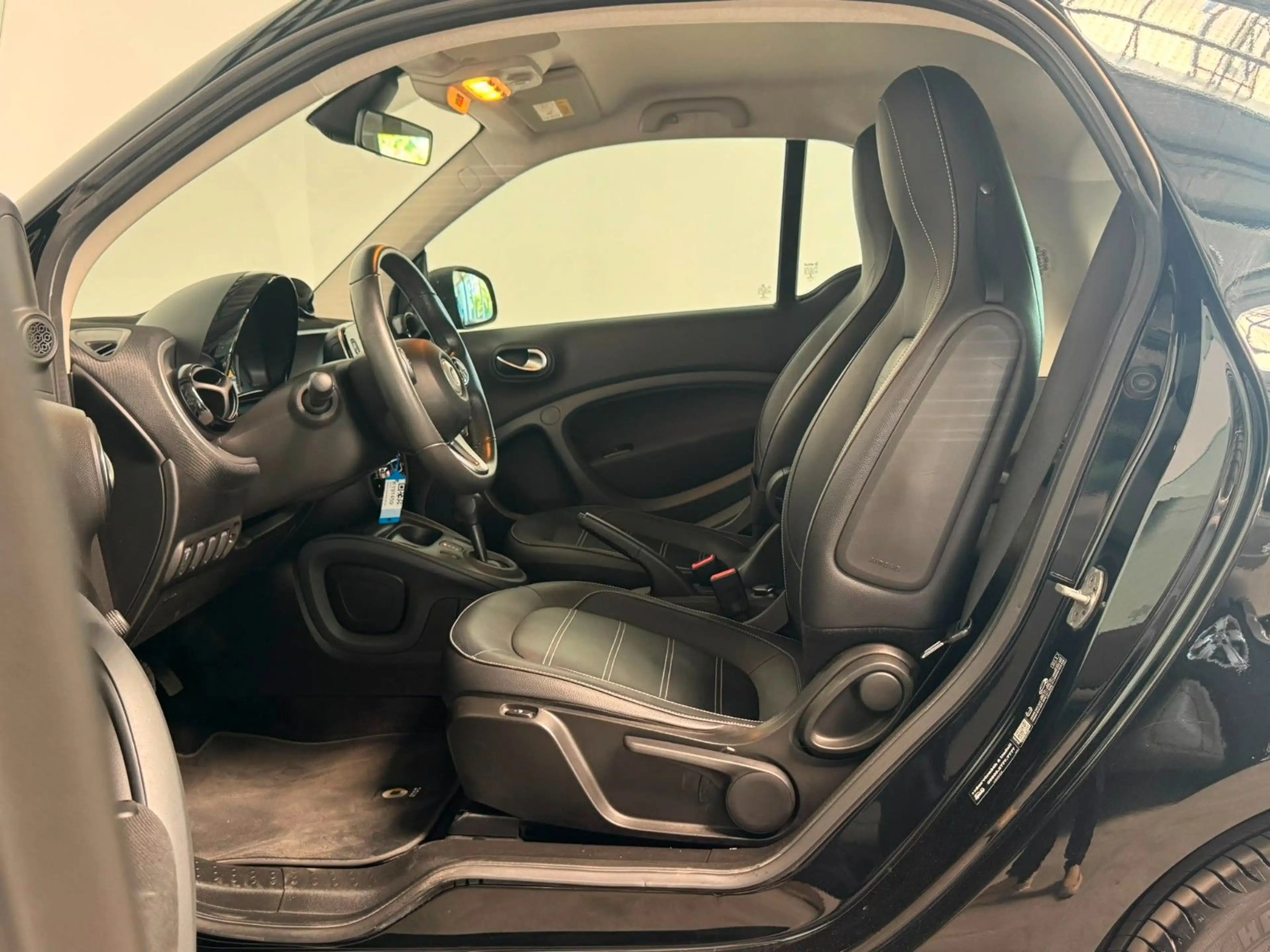 smart forTwo coupe  PRIME LED NAVI AUT. SHZ TEMPO 90PS — photo 8