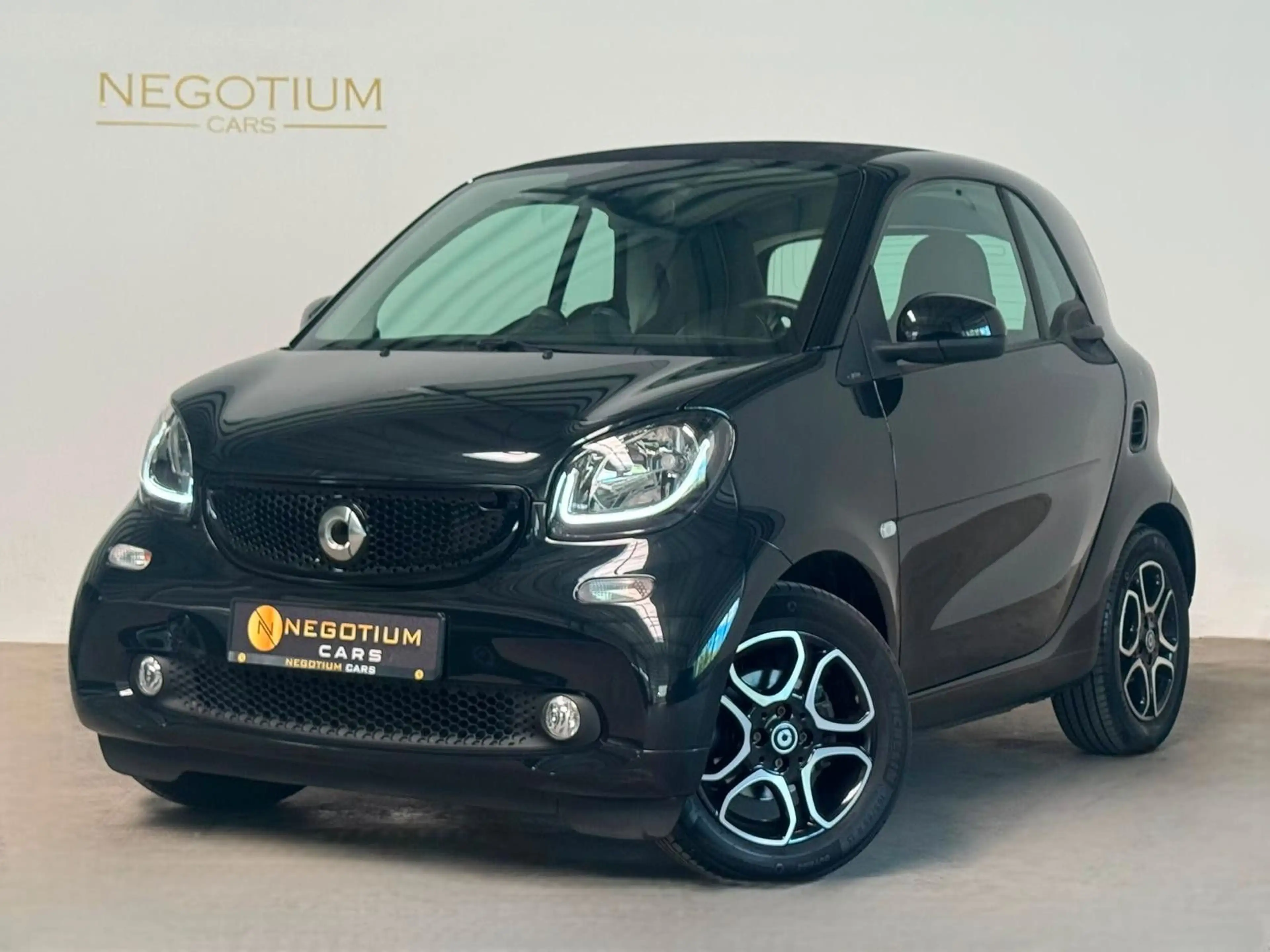 smart forTwo coupe  PRIME LED NAVI AUT. SHZ TEMPO 90PS