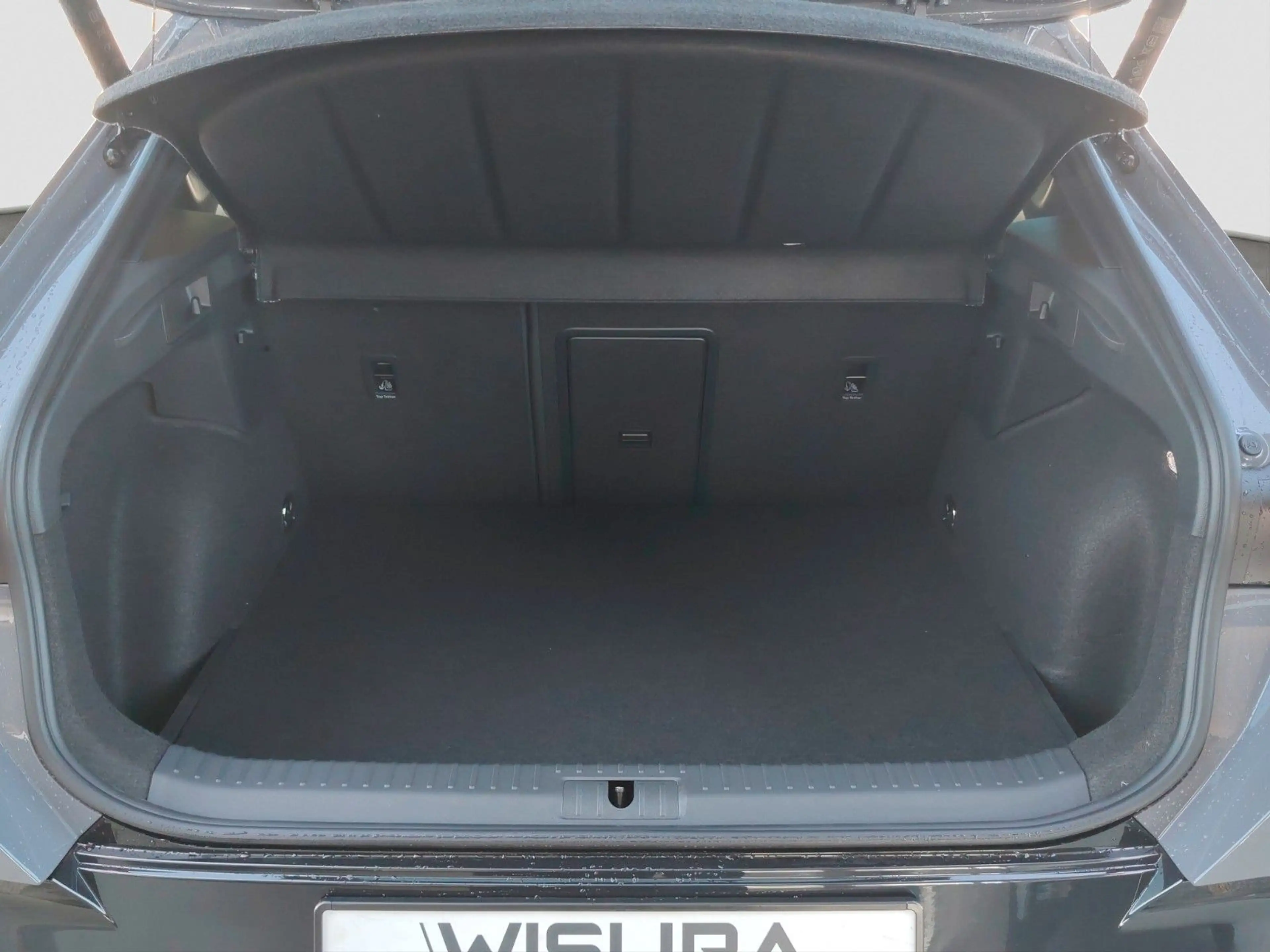 CUPRA Formentor 1.5TSI Edge e-Hybrid 150kW LED ACC AHK — photo 14