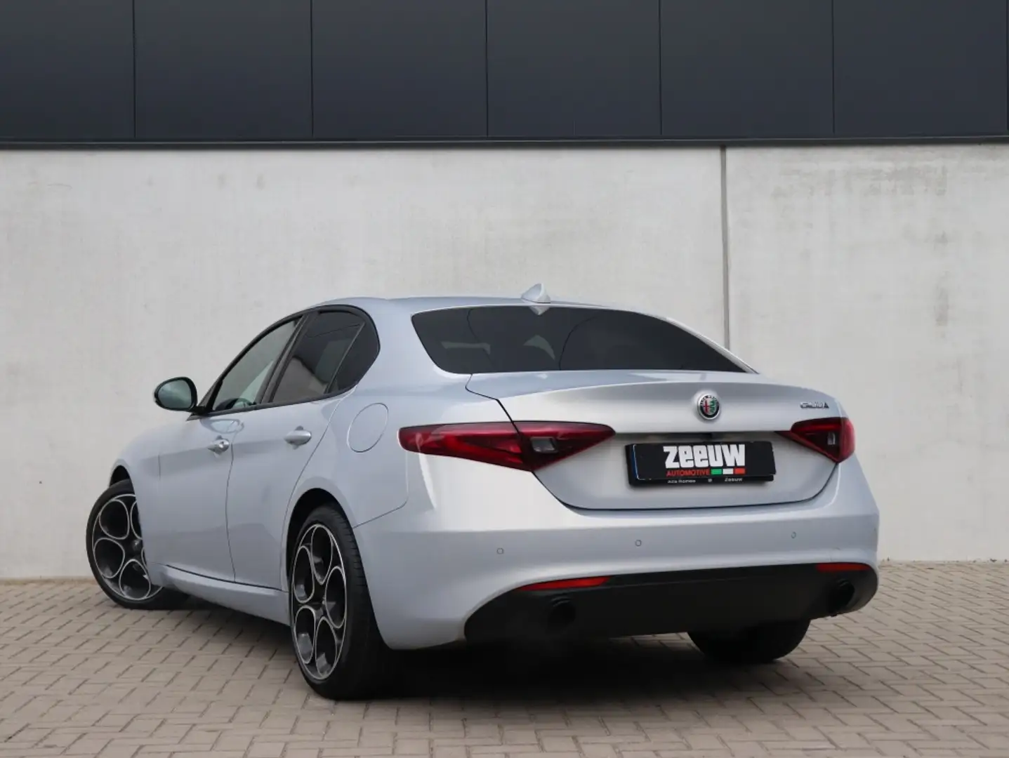 Alfa Romeo Giulia 2.0 Turbo 200 PK Sprint | Veloce | Carplay | Navi Wit - 2