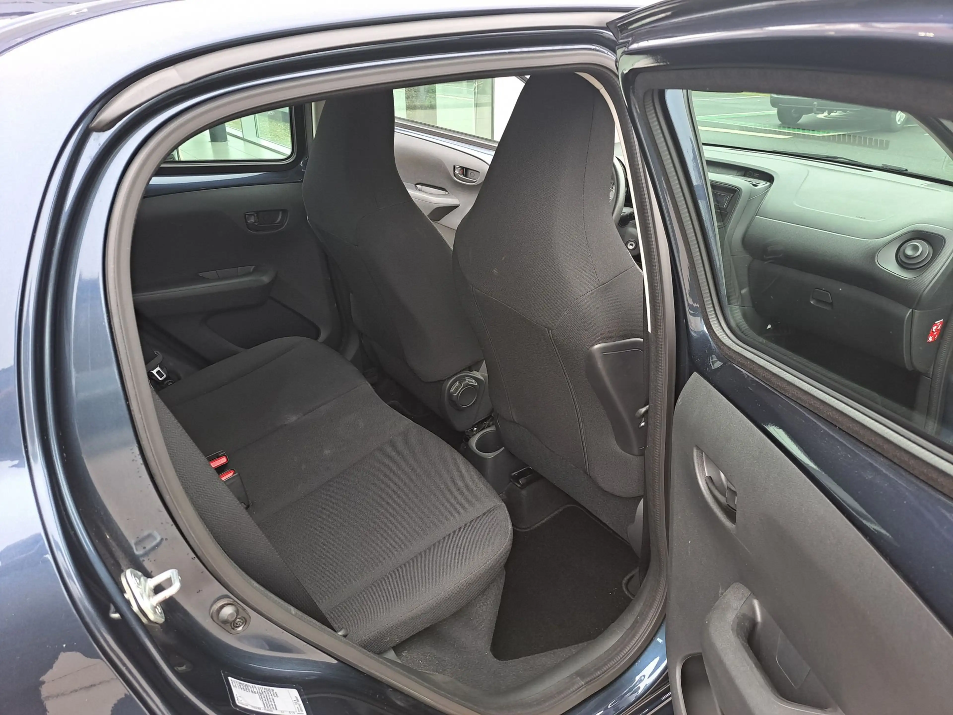 Citroen C1 VTi Live — photo 11