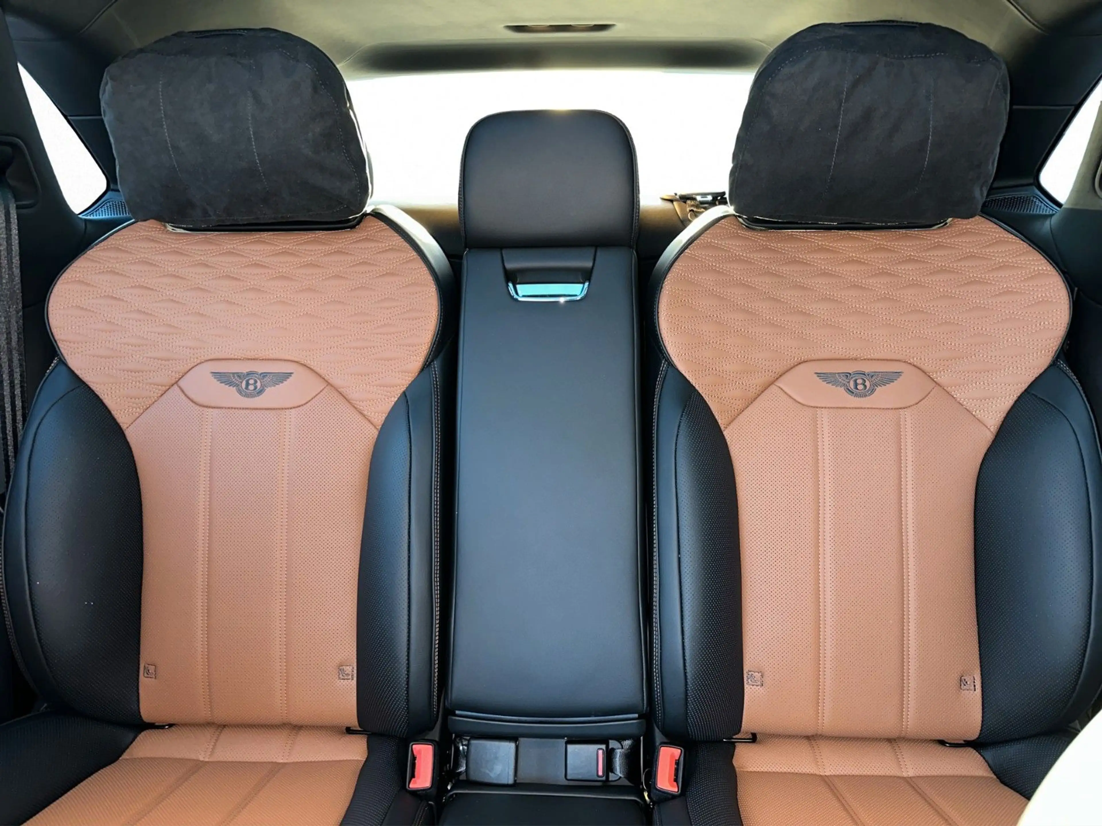 Bentley Bentayga SPEED V8 — photo 11
