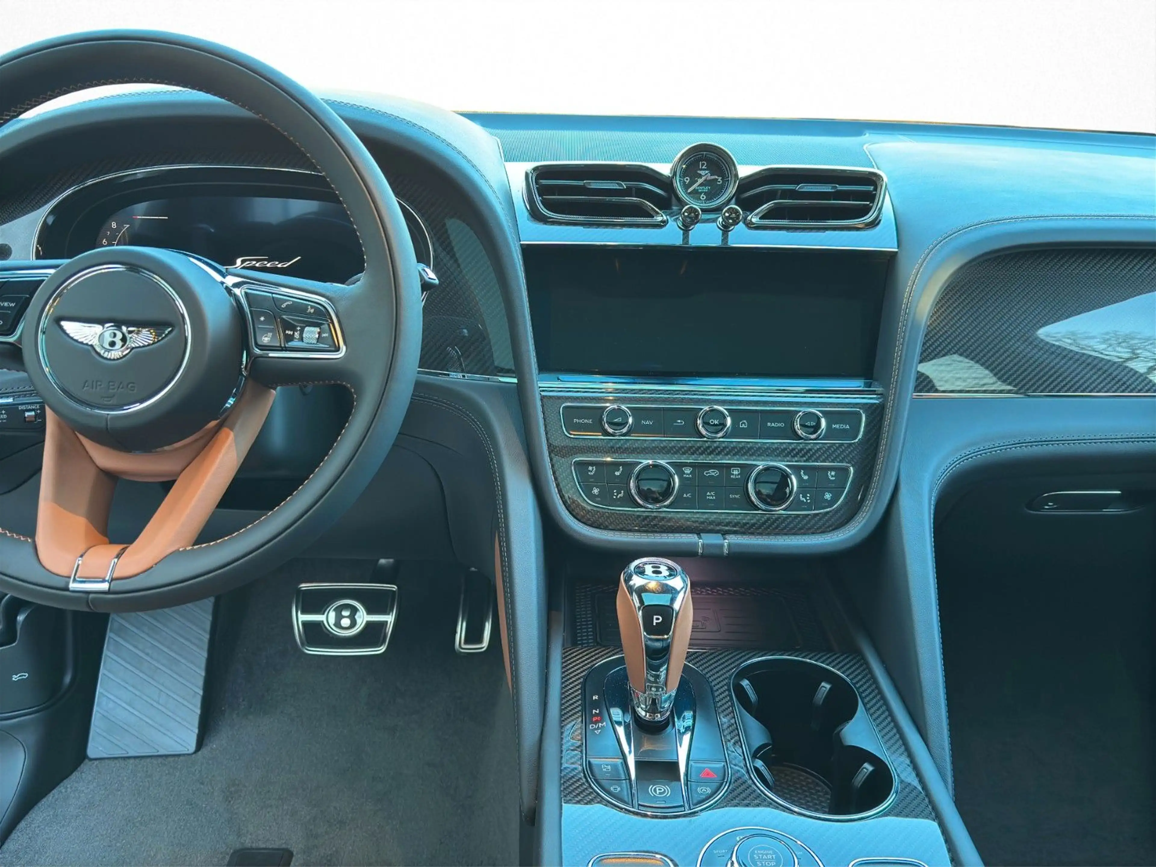 Bentley Bentayga SPEED V8 — photo 15