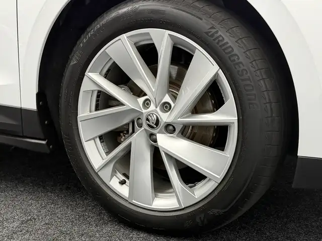 Skoda Enyaq view 12