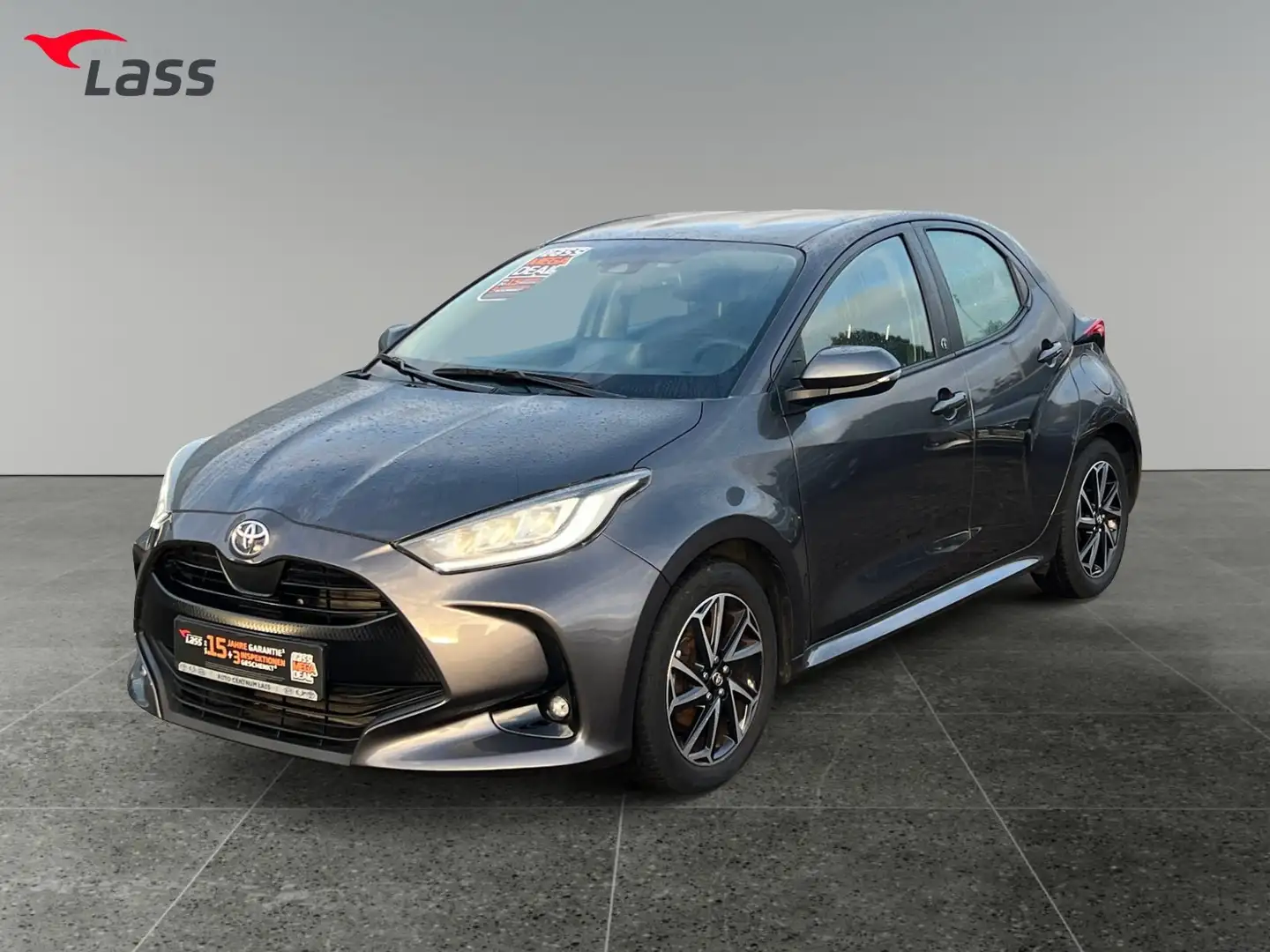 Toyota Yaris 1.5 D Team Deutschland ACC Fernlichtass. Gris - 2