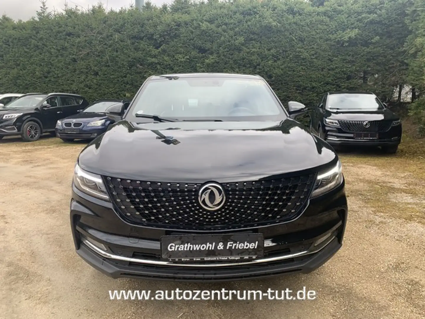 DFSK Fengon 5 1.5-T CVT IntelligentAll-Inclusve Schwarz - 2