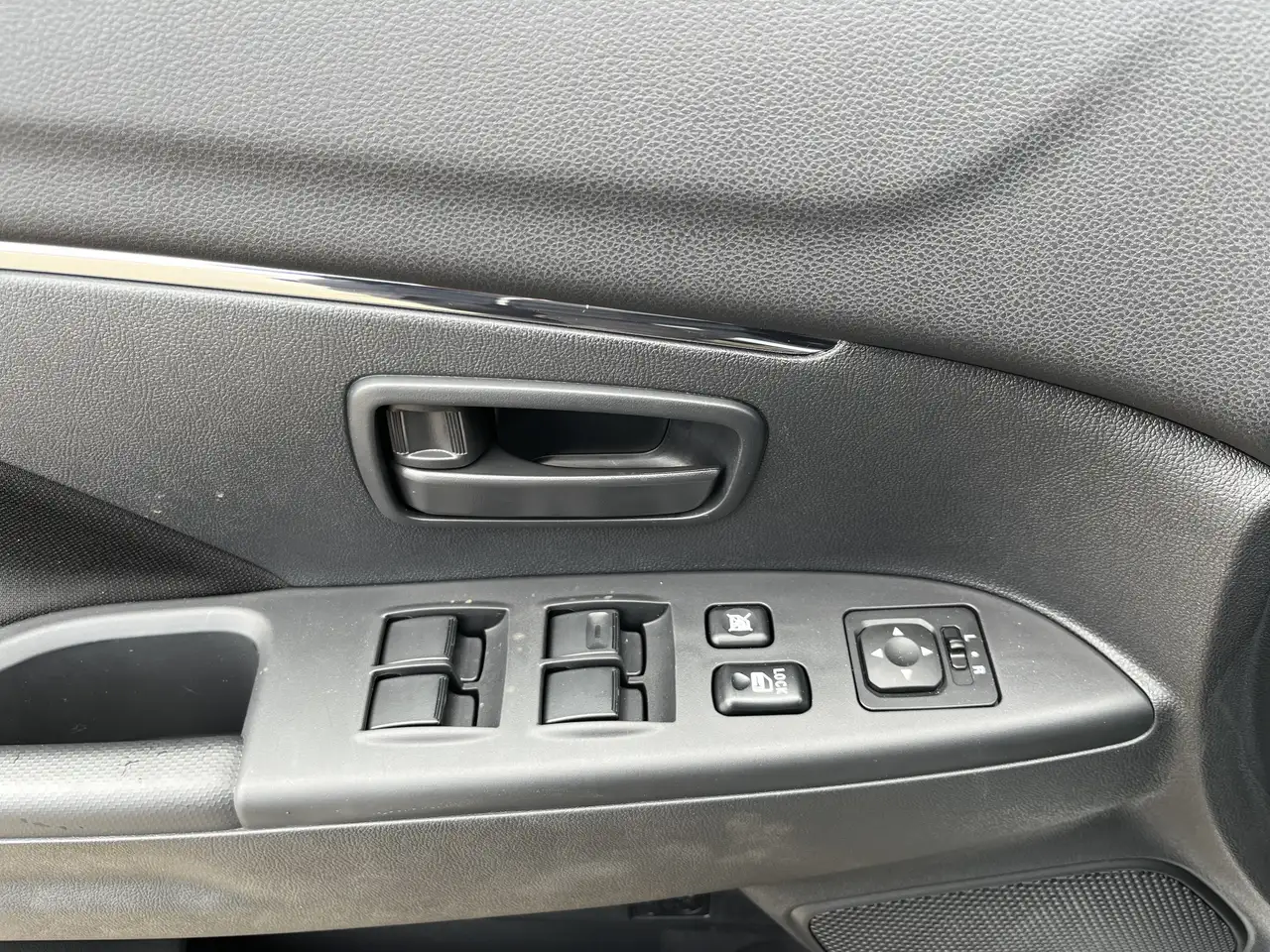 Mitsubishi RVR снимка Mitsubishi RVR