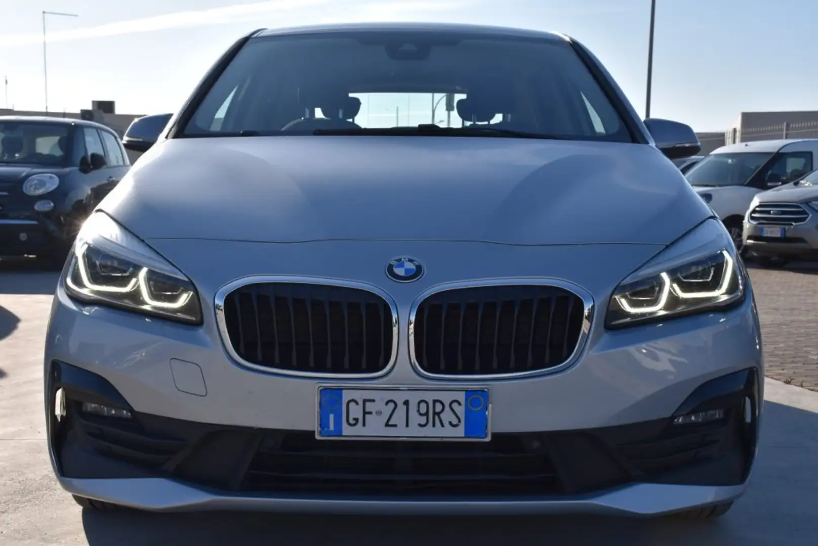 BMW 216 d Active Tourer Business Gris - 2