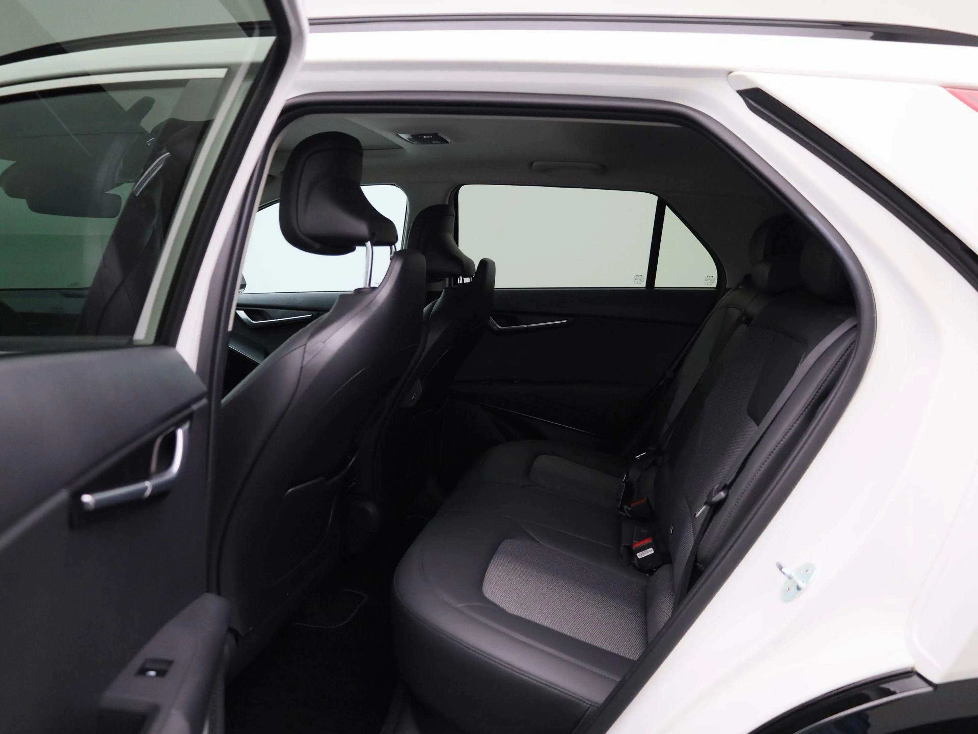 Kia e-Niro EV DynamicPlusLine 64.8 kWh 204PK | Schuif-/Kantel — photo 10