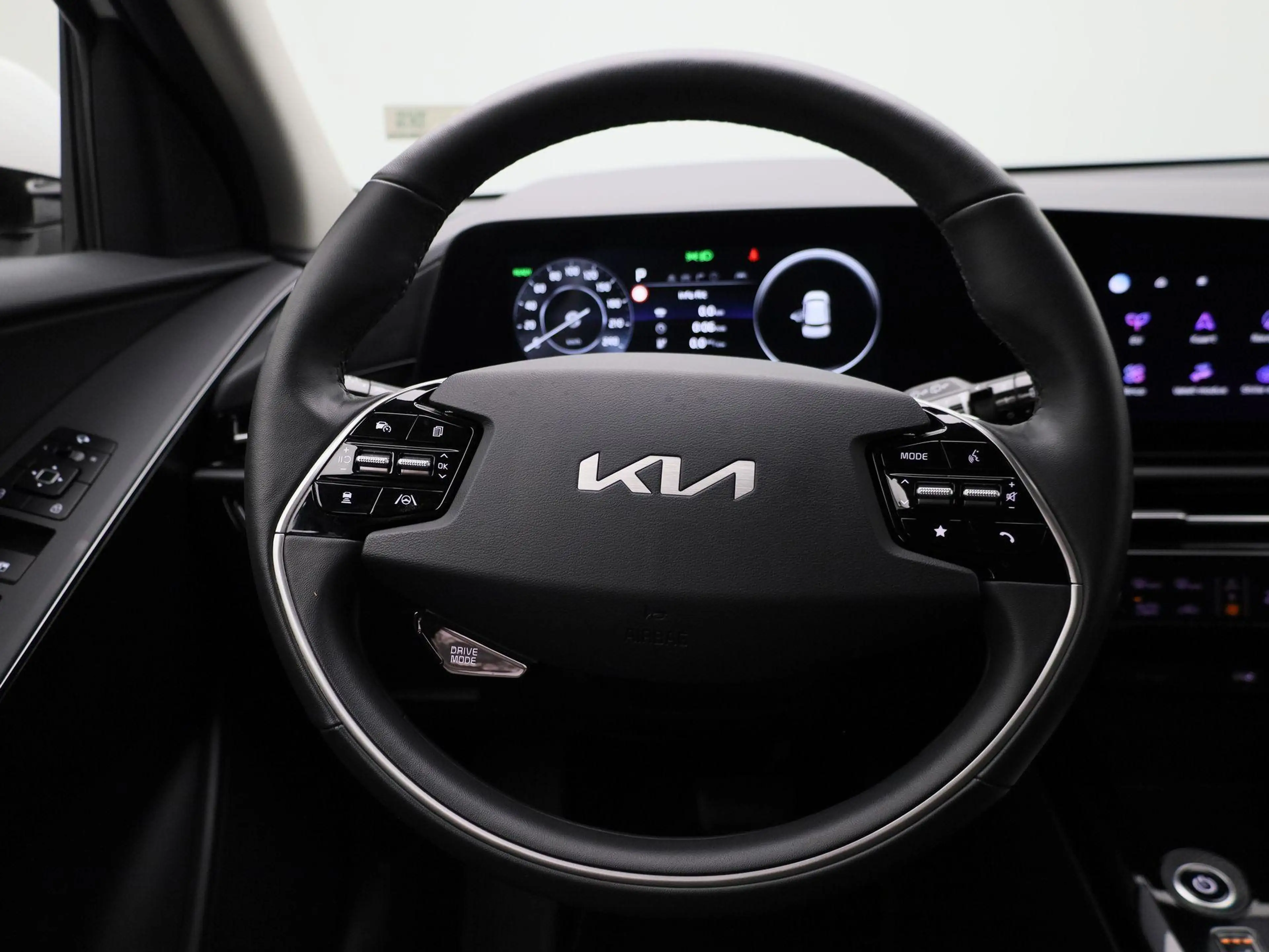 Kia e-Niro EV DynamicPlusLine 64.8 kWh 204PK | Schuif-/Kantel — photo 7