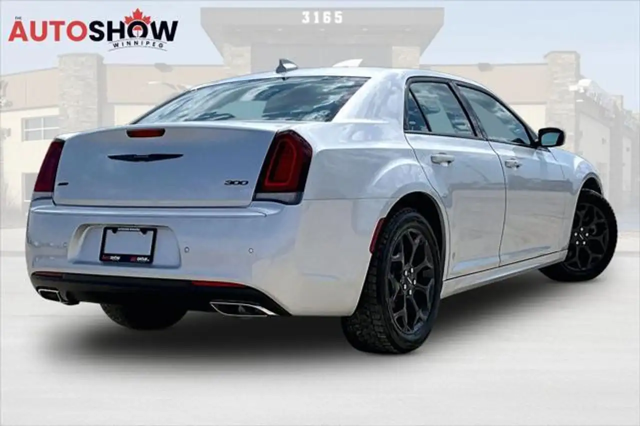 Chrysler 300 снимка Chrysler 300