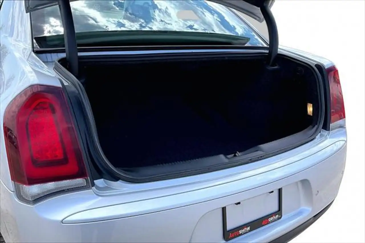 Chrysler 300 снимка Chrysler 300