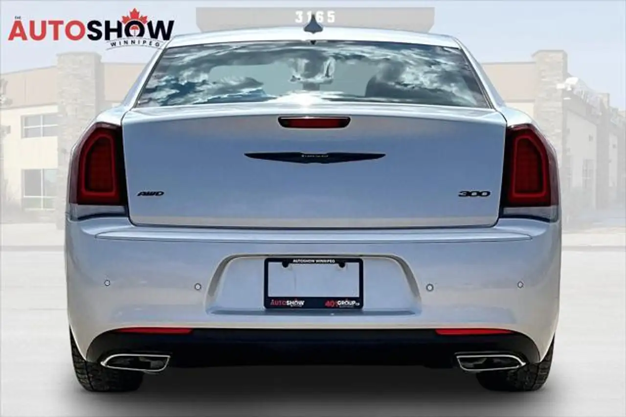 Chrysler 300 снимка Chrysler 300