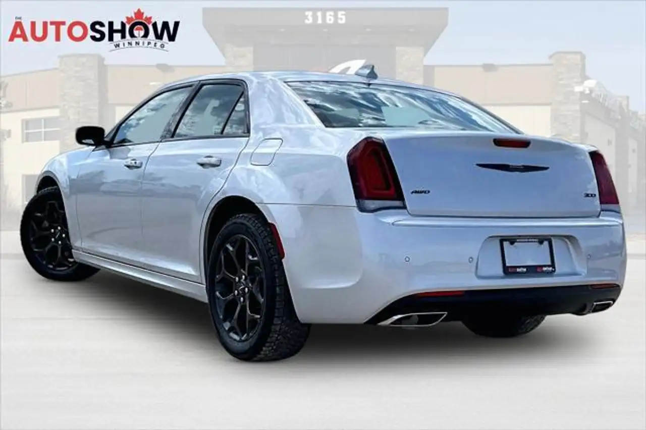 Chrysler 300 снимка Chrysler 300