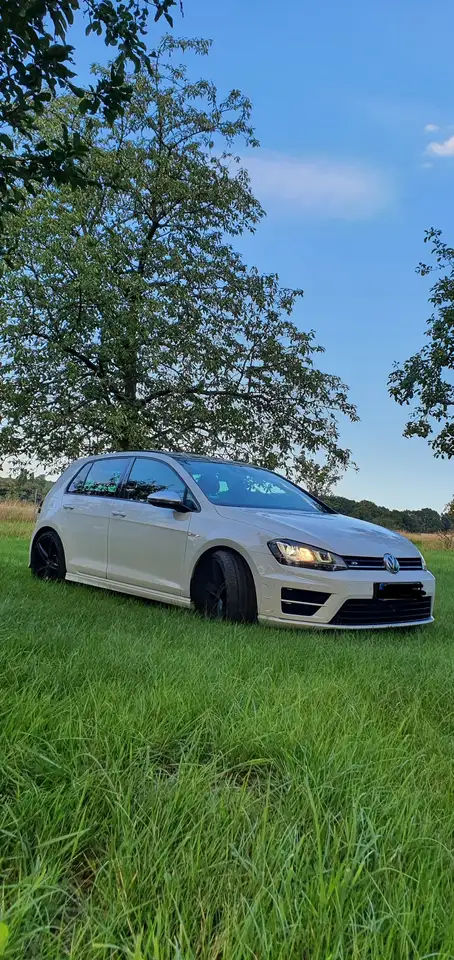 Volkswagen Golf R