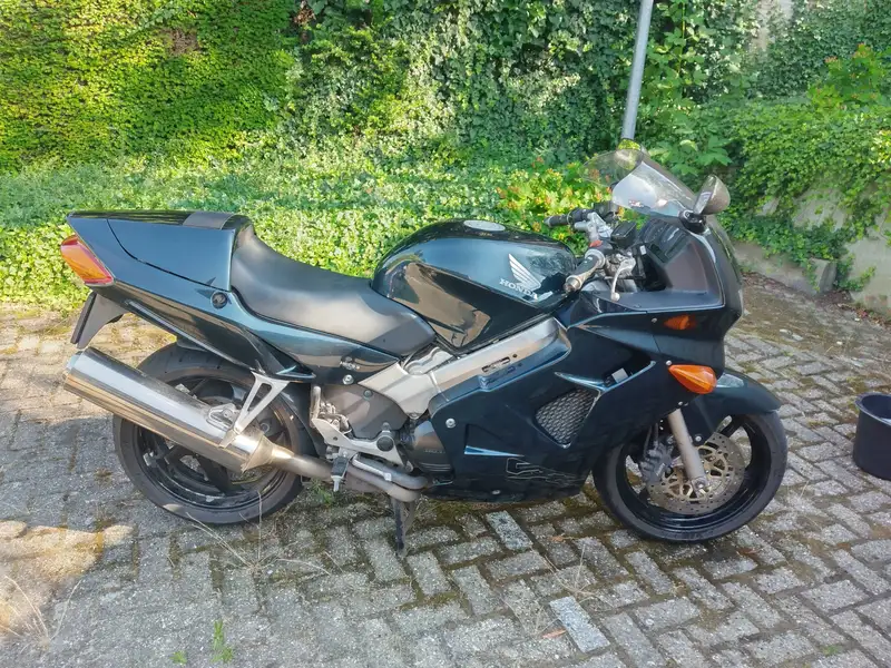 Honda VFR 800
