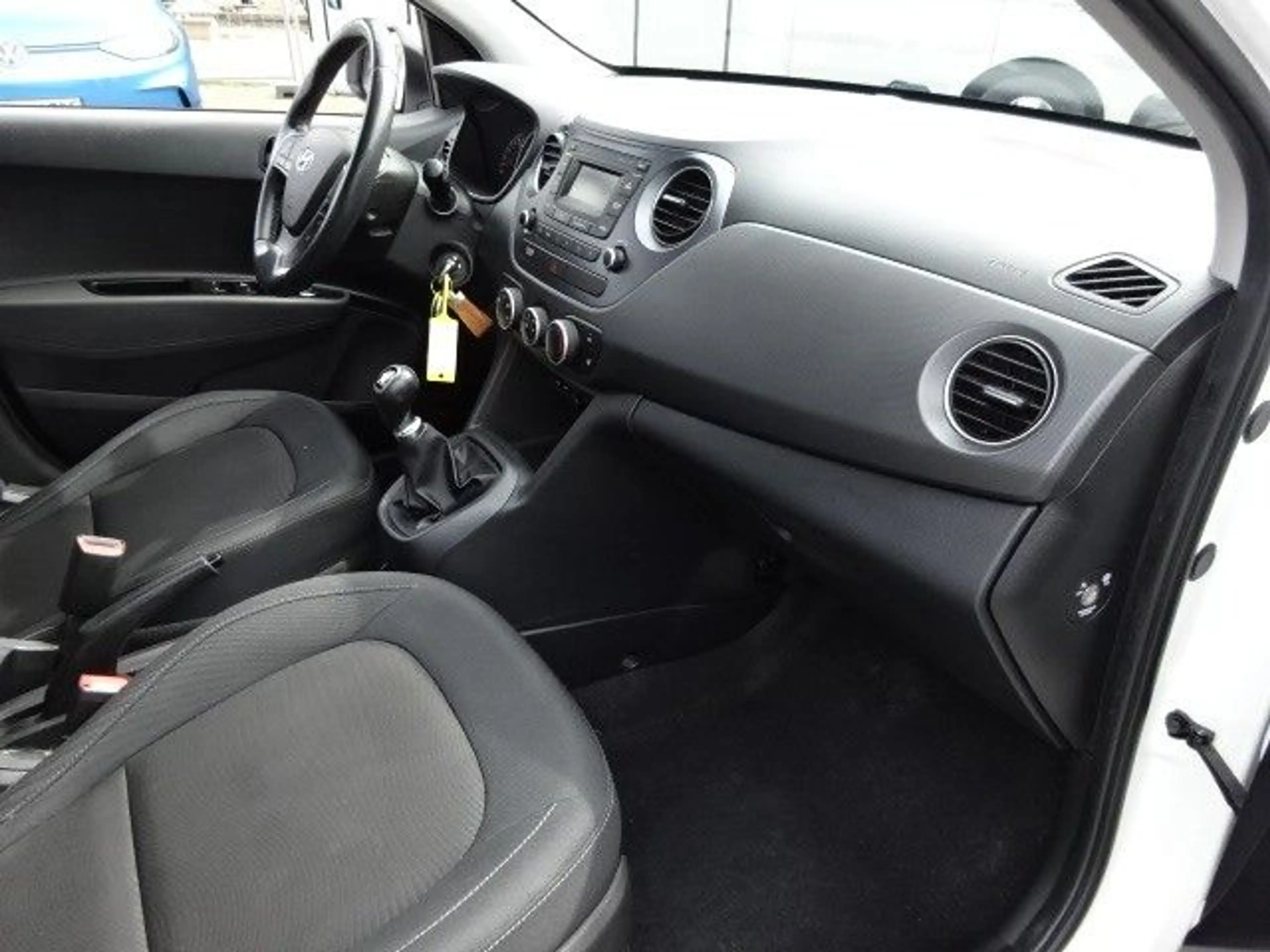 Hyundai i10 1.0 Trend*Klima*PDC*SHZ*ZV*12M Garantie — photo 9
