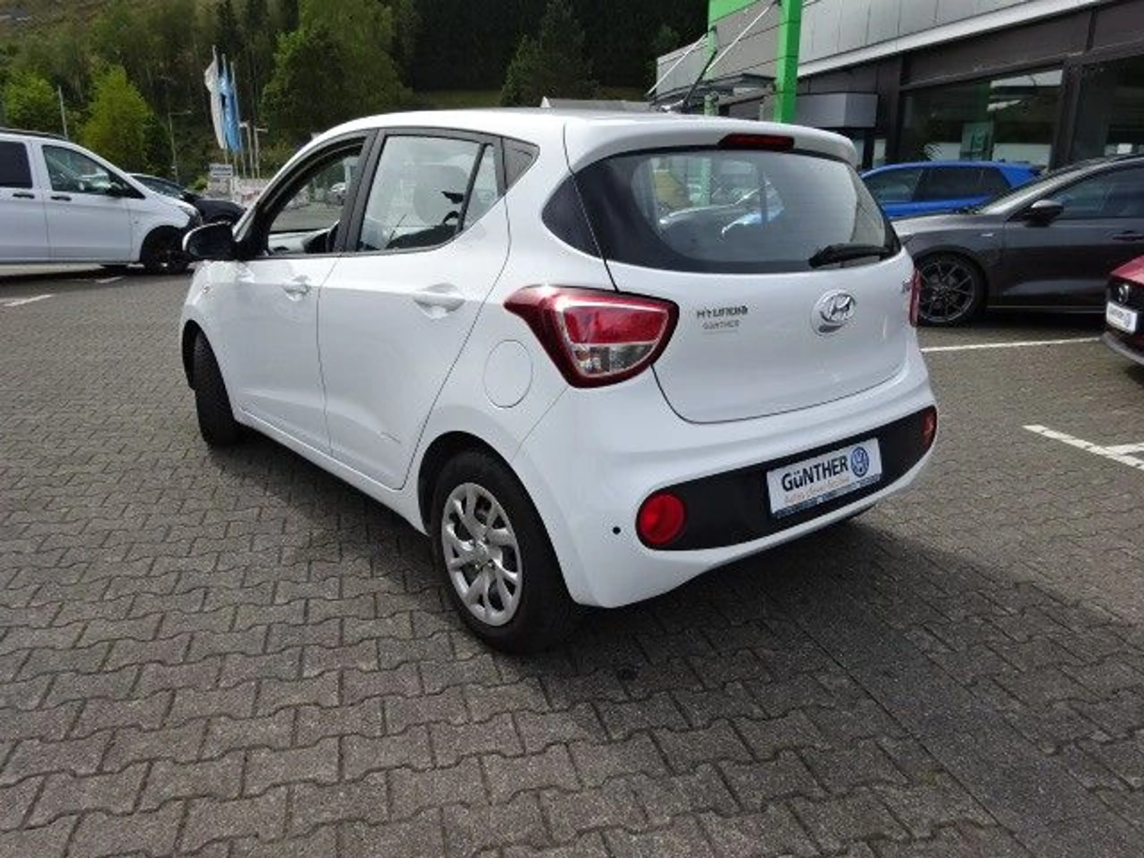 Hyundai i10 1.0 Trend*Klima*PDC*SHZ*ZV*12M Garantie — photo 13