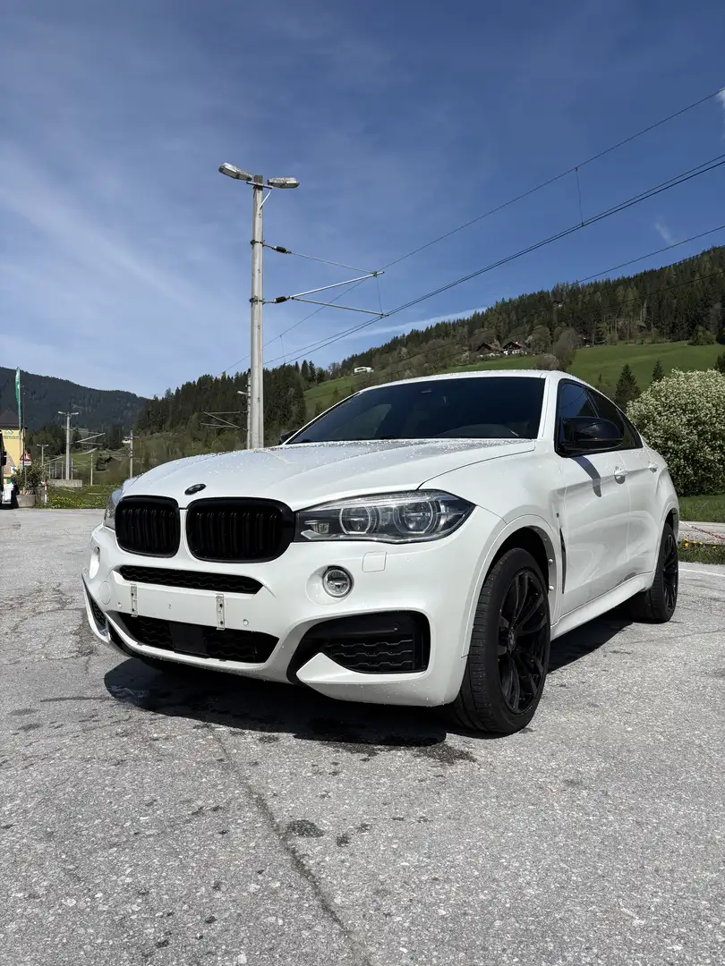 BMW X6 xDrive40d Sport Activity Coupé Aut. Weiß - 1