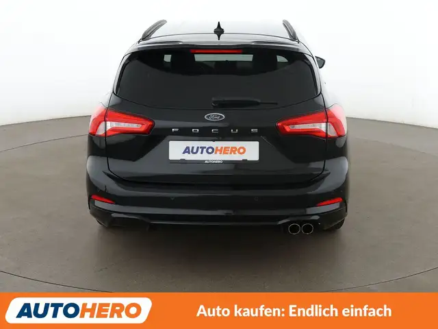Ford Focus view 5