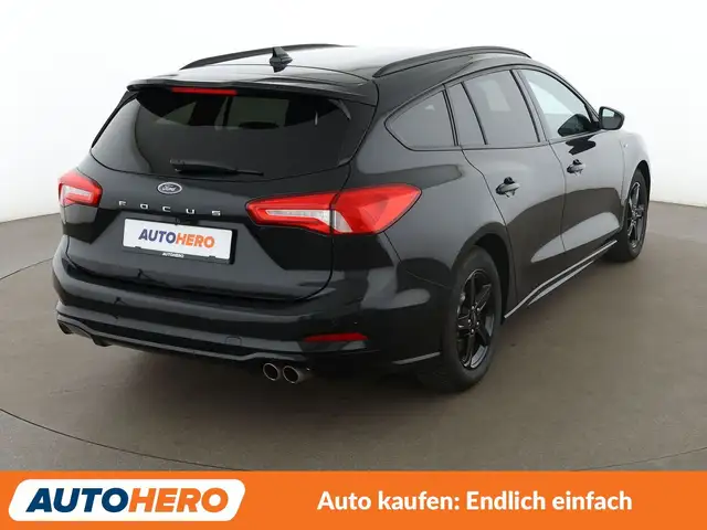 Ford Focus view 6